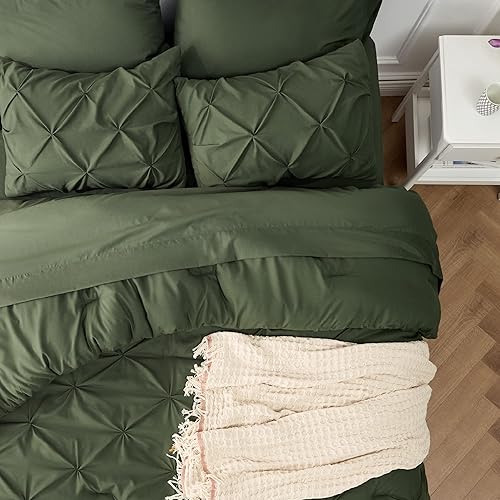 Miniatura 4 de Bedsure Juego de edredón verde oliva tamaño Queen, cama en una bolsa, tamaño Queen, 7 piezas, juego de ropa de cama verde oliva con edredones,