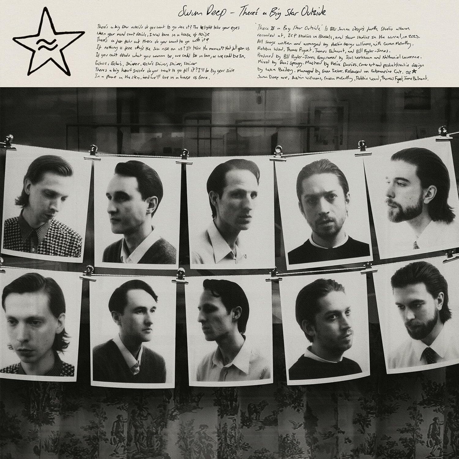 THERE'S A BIG STAR OUTSIDE (CLEAR VINYL)
