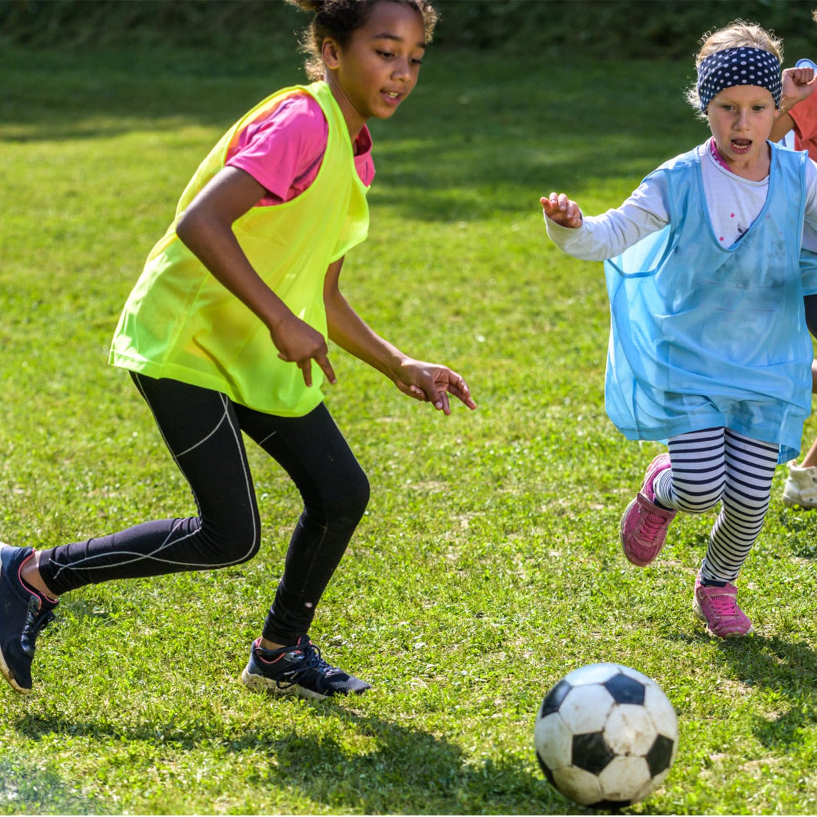 6 Pezzi Pettorine Calcio Bambini, Casacche Calcio, Gilet da Allenamento Calcio, Sports Bibs per Bambini, Calcio