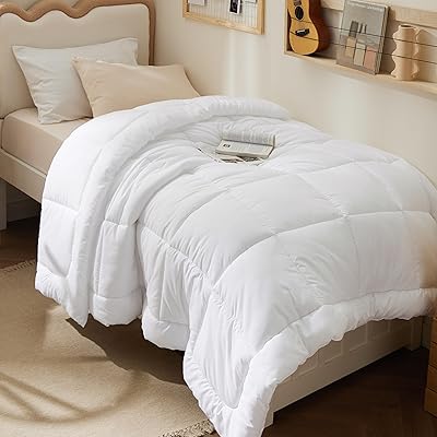 Bedsure Comforter Duvet Insert - Quilted Comforters Queen Size, All Season Duvet, Down Alternative Bedding, with 8 Tabs, Gifts for Women/Men, White, Queen 88 x 88 Inches
