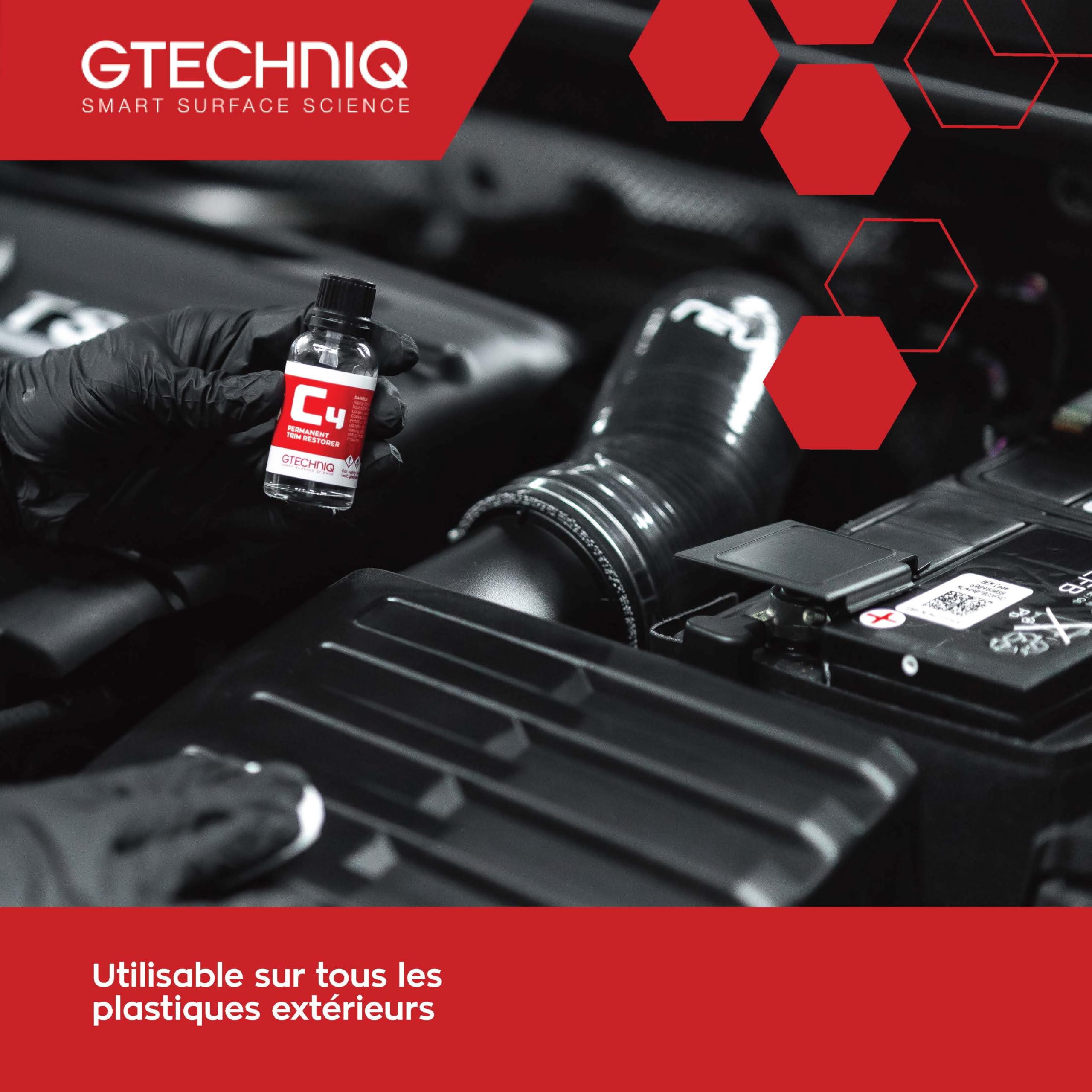 Gtechniq C4 Rénovateur plastiques permanent 30 ml - Ravive les garnitures en plastique ternies, décolorées et blanchies - Protection hautes performances contre les intempéries, résistant aux UV