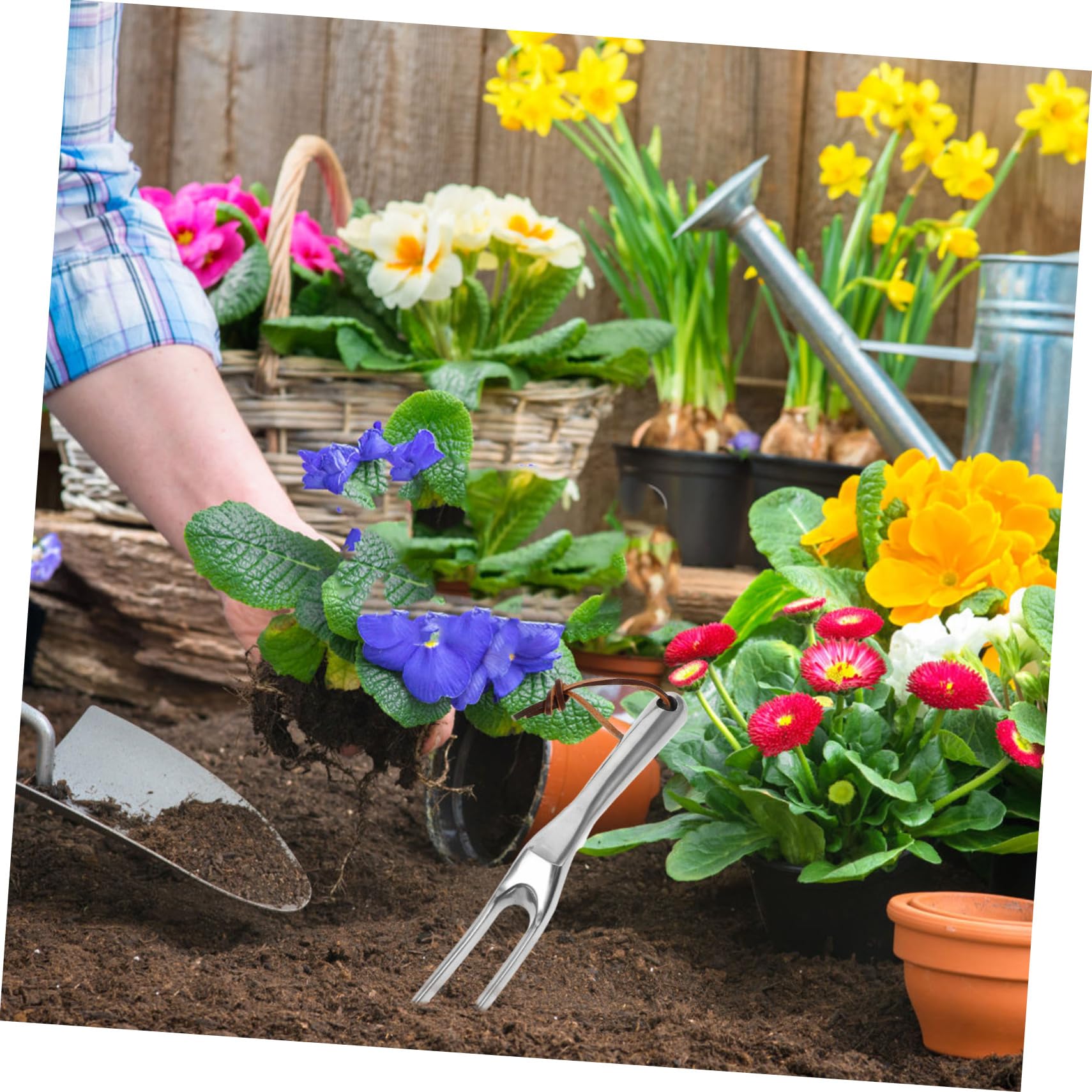 VILLCASE 4 Stück Kleine Rechen Für Gartenbeete Hand Unkrautstecher Gartenhecken Gartengeräte Mini Gartenrechen Landschaftsbau Gartengrubber Pflanzrechen Silber Magnesium Aluminium