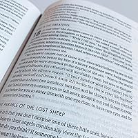 Vista 8 de CSB, She Reads Truth Bible, oro rosa, con letras a mano y grabado, grabado de nombre personalizado disponible, regalo personalizado para cumpleaños