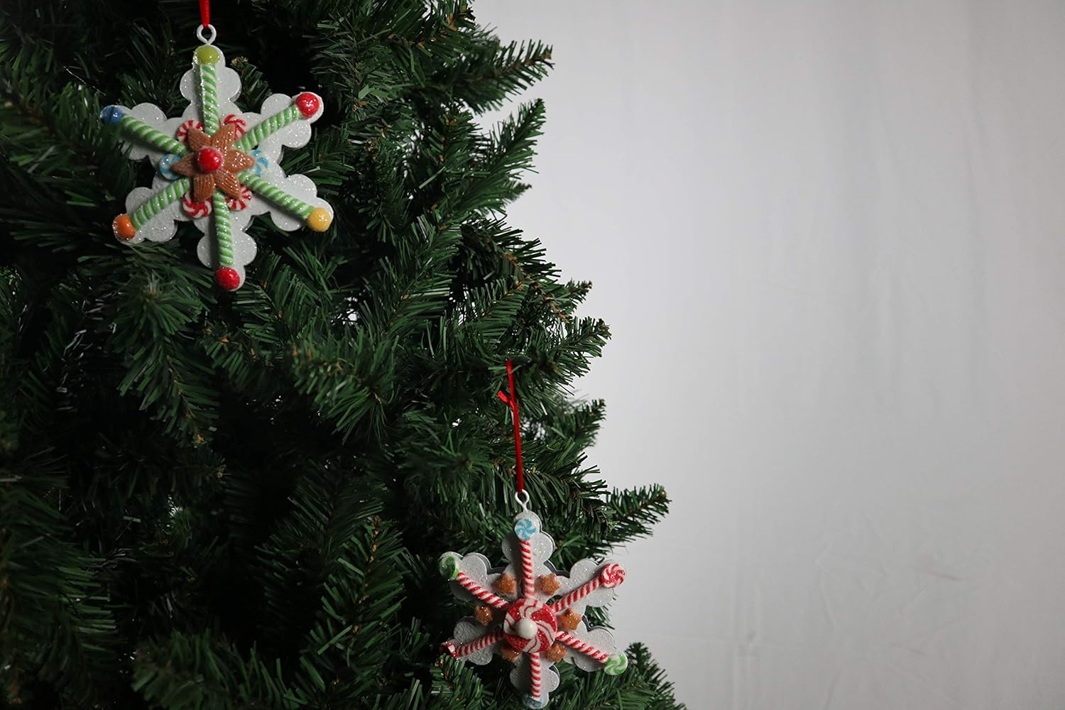 SHATCHI Christmas Tree Hanging Snowflakes Decorated with Candy Lollypop Xmas Tree Wall Home Décor Ornaments 2pcs Set,Multi-Colour,12x12cm