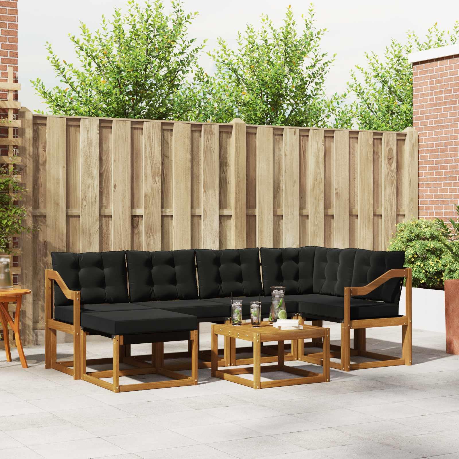 Outdoor-Sofagarnitur 7-teilig mit Kissen aus massivem Akazienholz und Textilene, natürlich und schwarz, Gartensofa mit Tisch, Hocker, Sitzgruppe für Terrasse, Pool und Garten