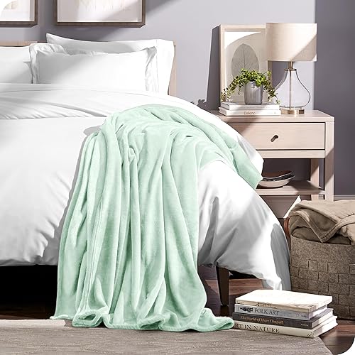 Miniatura 7 de Bare Home - Cobija de microfelpa muy suave