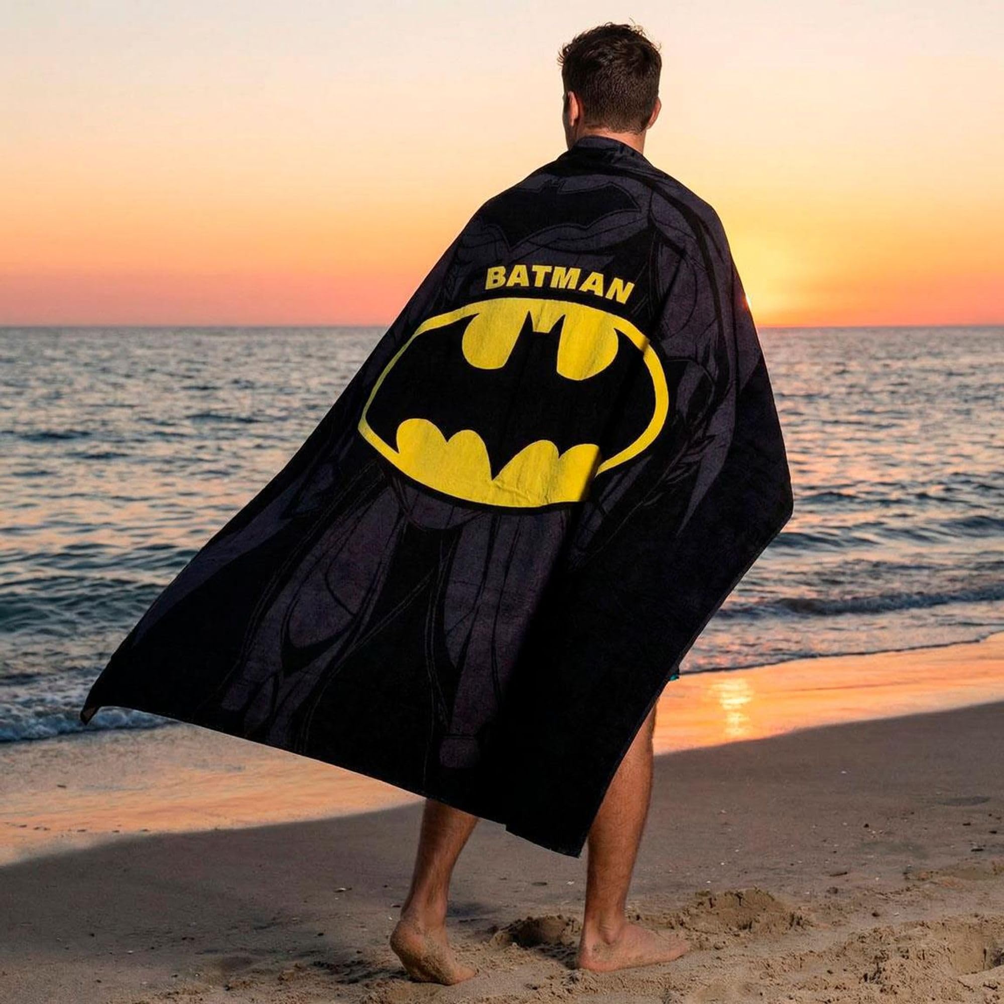 CERDÁ LIFE'S LITTLE MOMENTS Toalla Batman 90 x 180 cm Niño y Niña - Toalla Infantil Batman Suave y Absorbente para Playa, Pisicna y Natación, Toalla Infantil Verano 2-10 Años