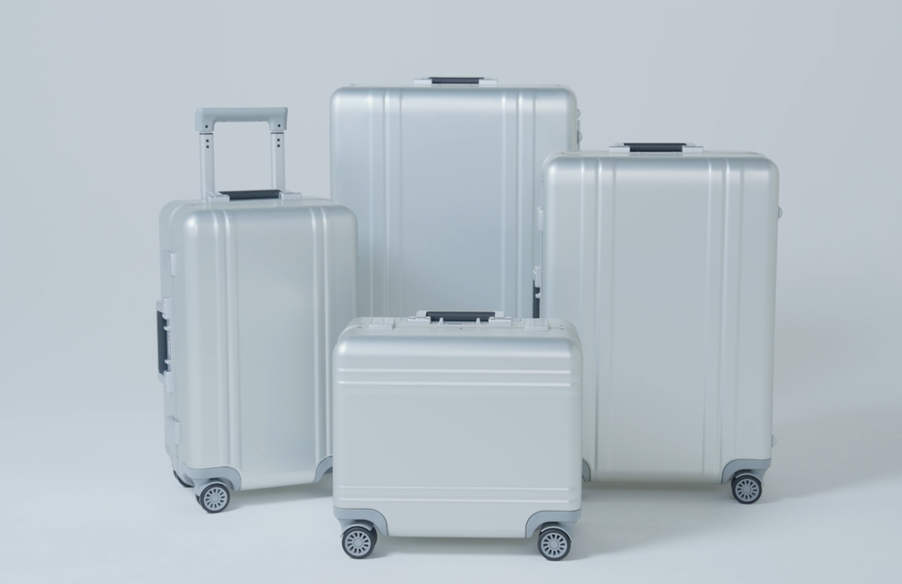 Amazon | ゼロハリバートン スーツケース Heritage Line 機内持ち込み