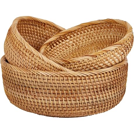 Hand Woven Natural Rattan Round Fruit Basket Bowls: Perfect for Canasta Decor