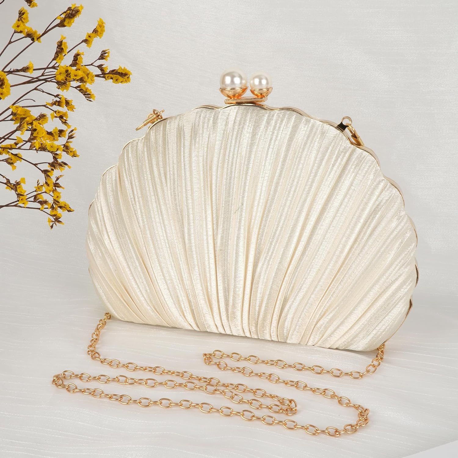 Women Evening Handbag Mini Clutch Purse Seashell Shape Shoulder Bag with Chain Strap