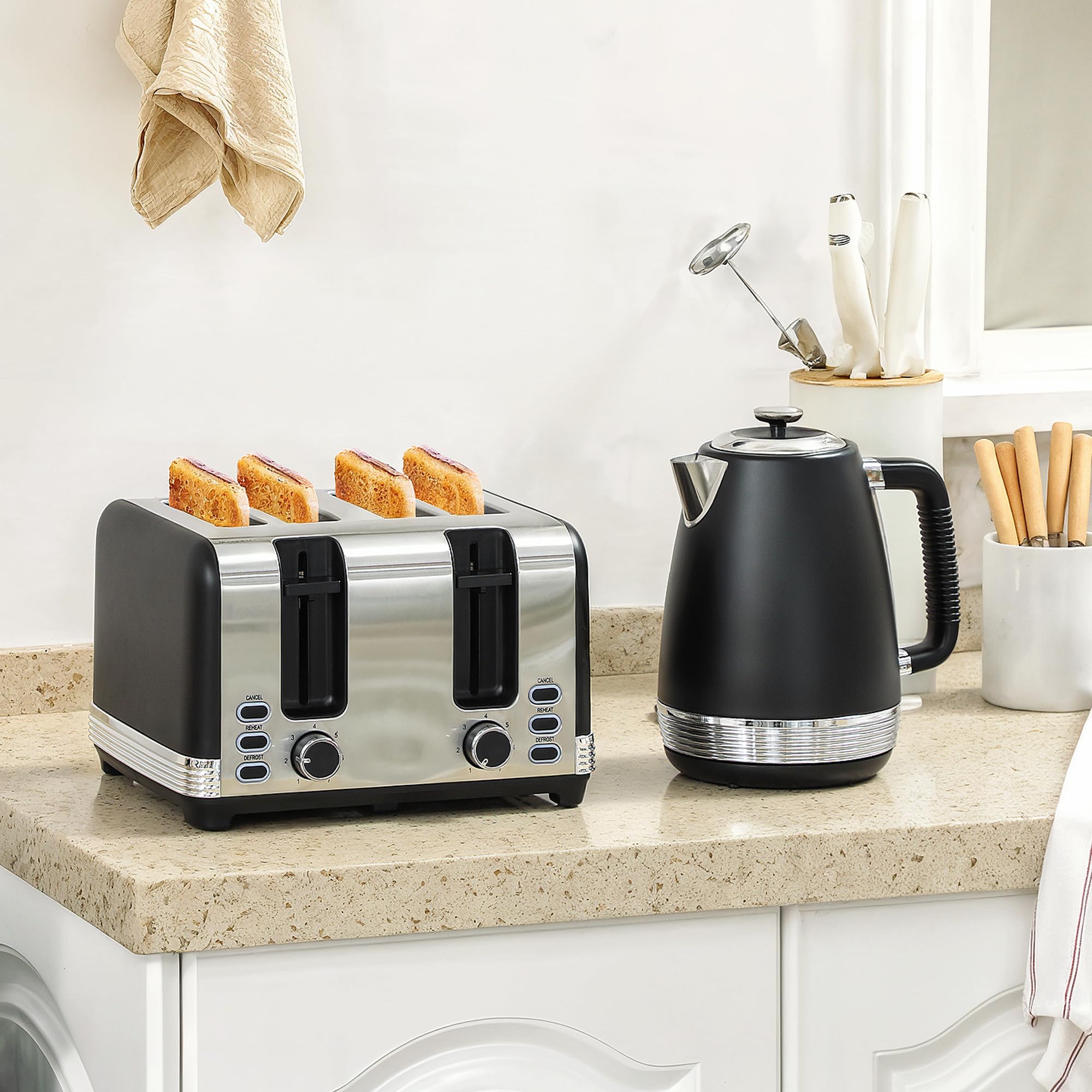 Hervidor Eléctrico de Acero Inoxidable Y Juego de Tostadora de 4 Rebanadas con Ebullición Rápida Y Dorado Ajustable para Cocina Moderna