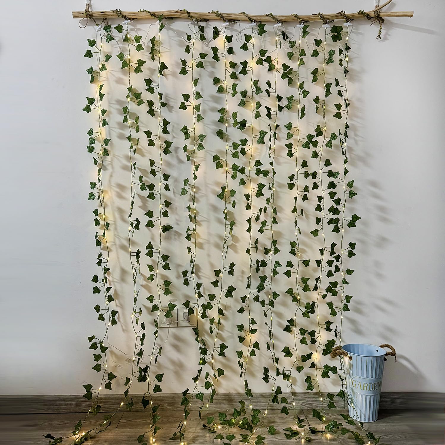 GUOCHENG Ivy Curtain Light Artificial Leaf Curtain Light Decor, Ivy Fairy Lights with Remote, Fake Ivy Garland for Bedroom Wall Spring Indoor Aesthetic Decor