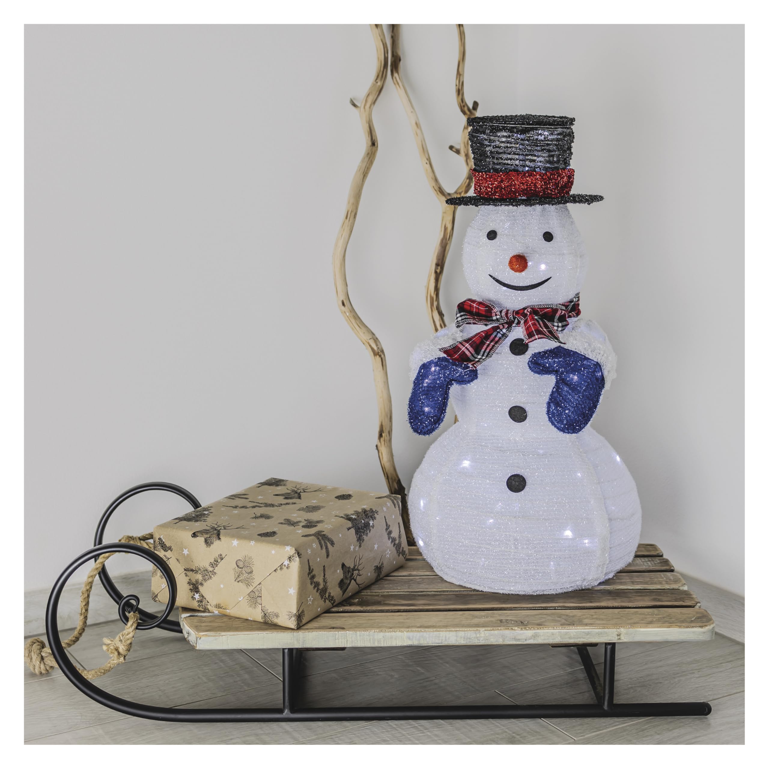 EMOS - Niedlicher Schneemann mit 60 LEDs und Funkeln für Innen und Außen - 60cm Schneemannfigur mit Lichterkette - effektvolle Weihnachtsdekoration für Garten, Terrasse, Veranda oder Hauseingang