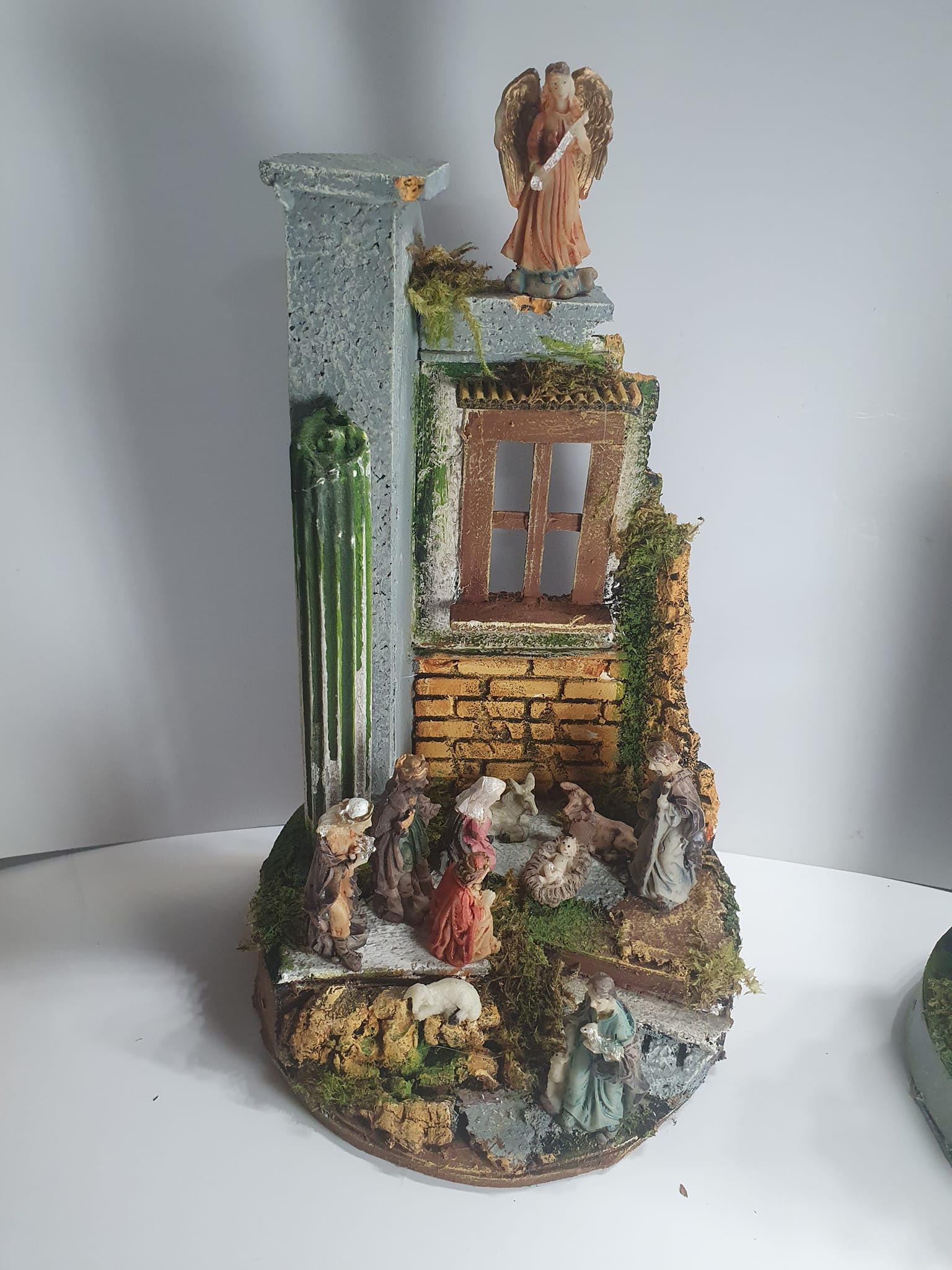 Mini-Tempo Krippe Art 1 Durchmesser 15 Höhe 25 cm Holz und Kork mit oder ohne Geburt Hirten Harz 6 cm 11 Elemente, geeignet für Glasglocke