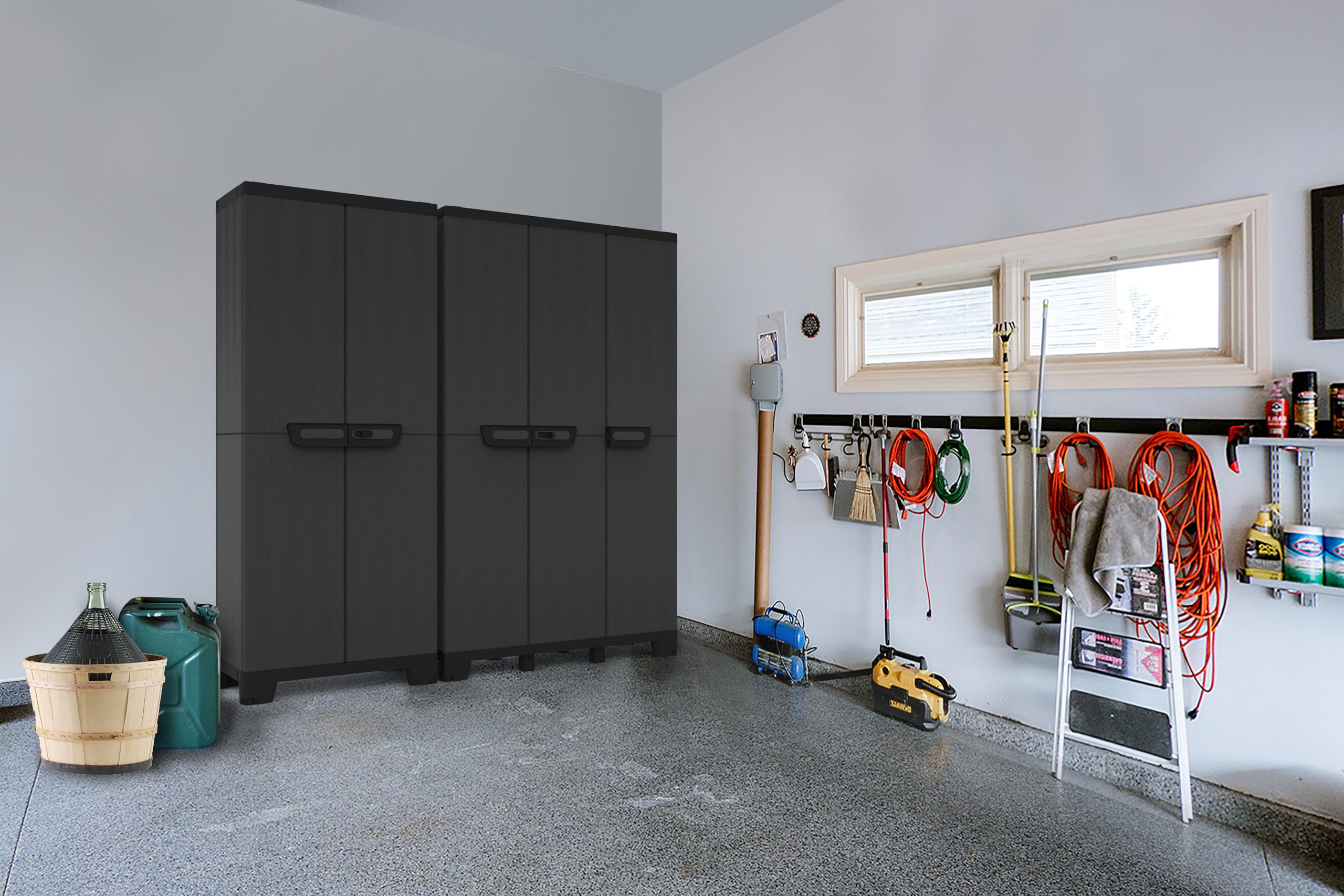 Terry - Ardesia 102A, Besenschrank mit 3 Türen, vertikaler Trennwand, 3 verstellbaren Regalböden, Steinoptik-Finish, für überdachten Innen- und Außenbereich, 102x39x172 cm