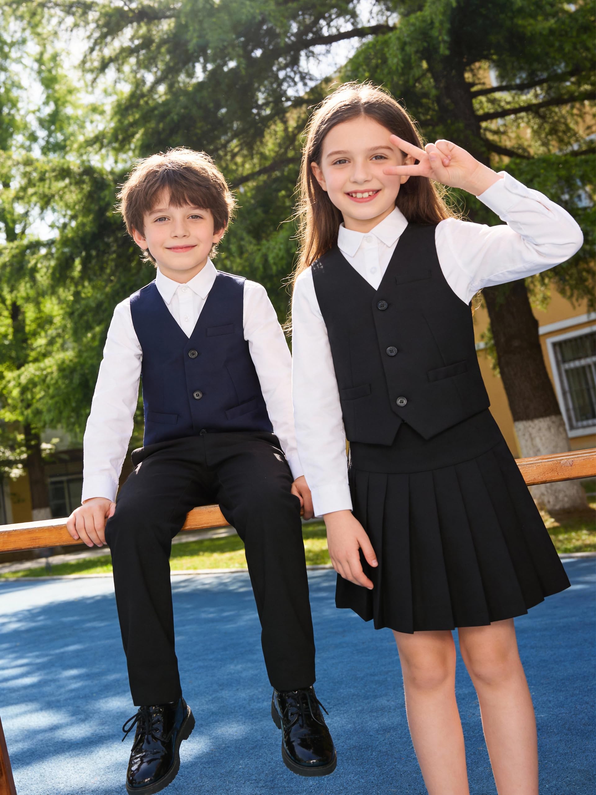 LOLANTA Chaleco de Traje para Niño, Completamente Forrado, Chaleco Formal para Bodas, Bautizos y Comuniones– Talla 7 a 14 Años