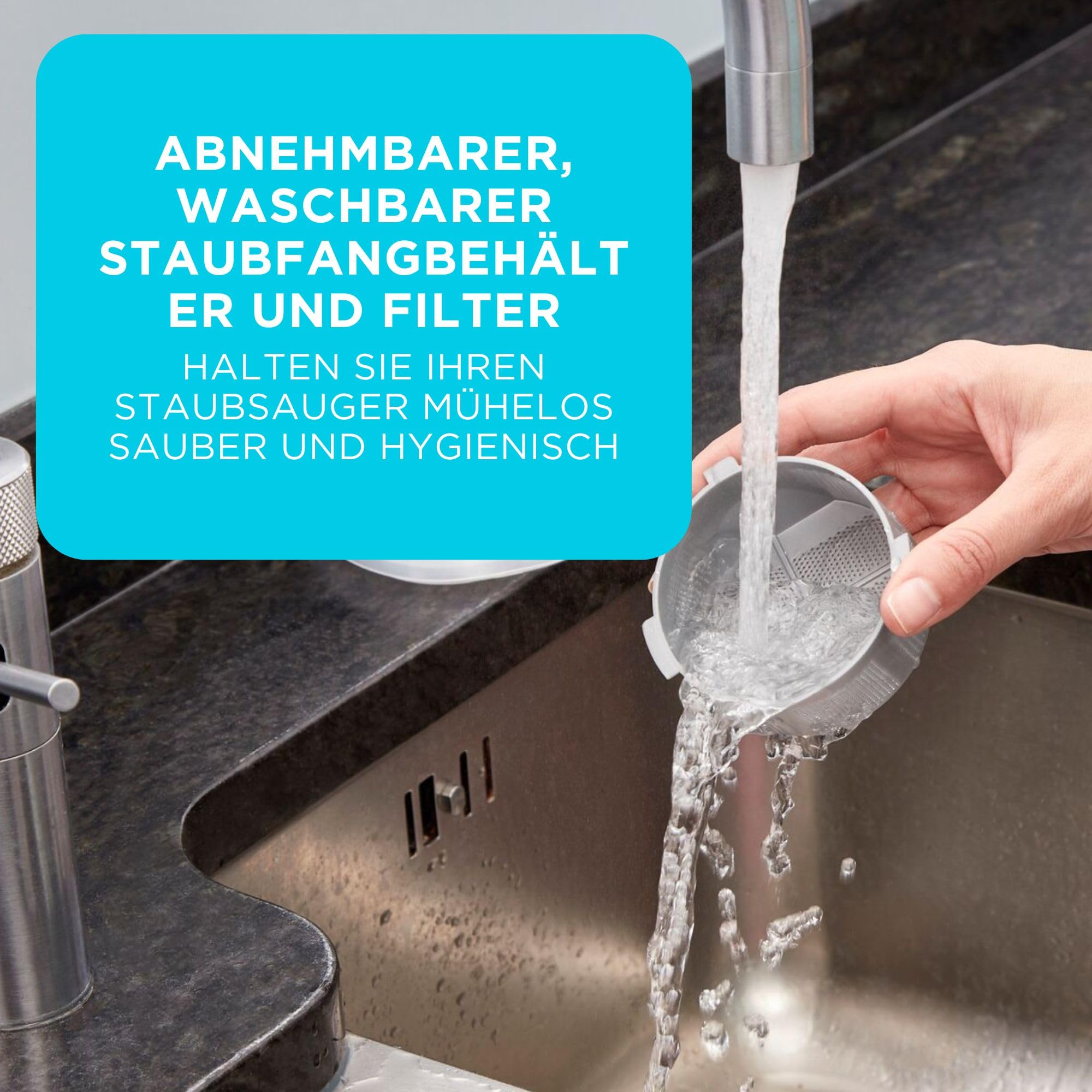 BLACK+DECKER Dustbuster Handstaubsauger Akku 7.2V (1.5Ah) (Handsauger beutellos + kabellos, breite Saugöffnung, inkl. Fugendüse & Ladestation mit Wandhalterung) NVC220WBC