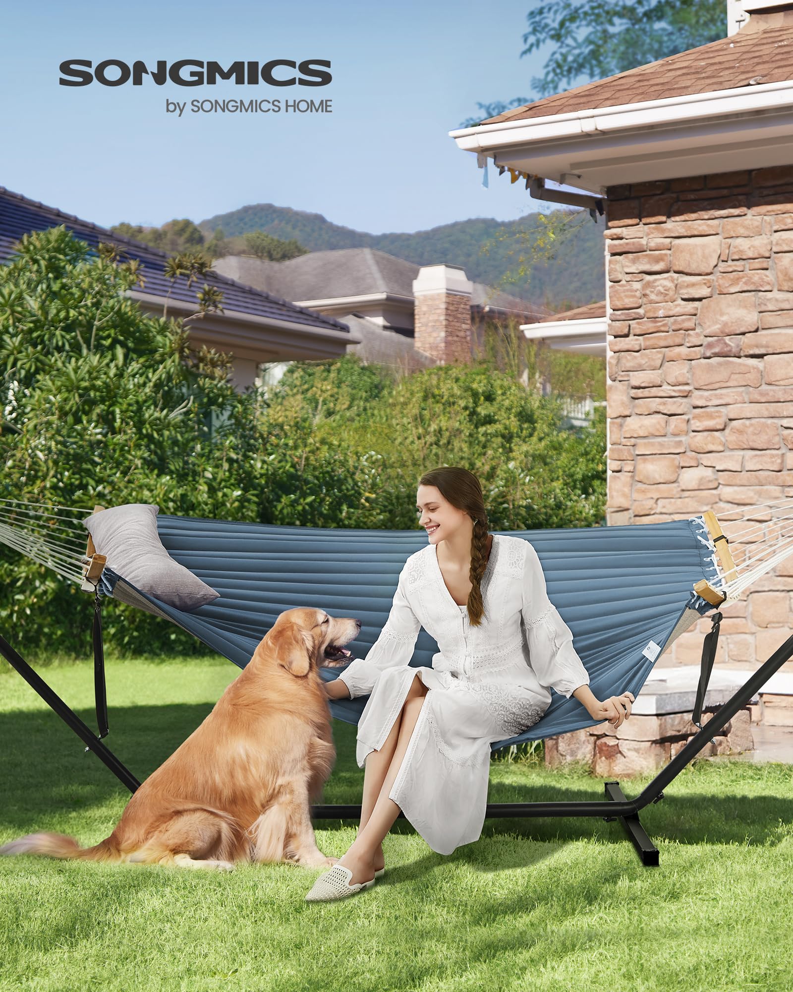 SONGMICS Hamac avec Support, Structure en Métal, Barre de Soutien Double, avec Coussin, Capacité de Charge Jusqu'à 200 kg, pour Jardin, Structure Noire et Hamac Bleu GHS002Q01