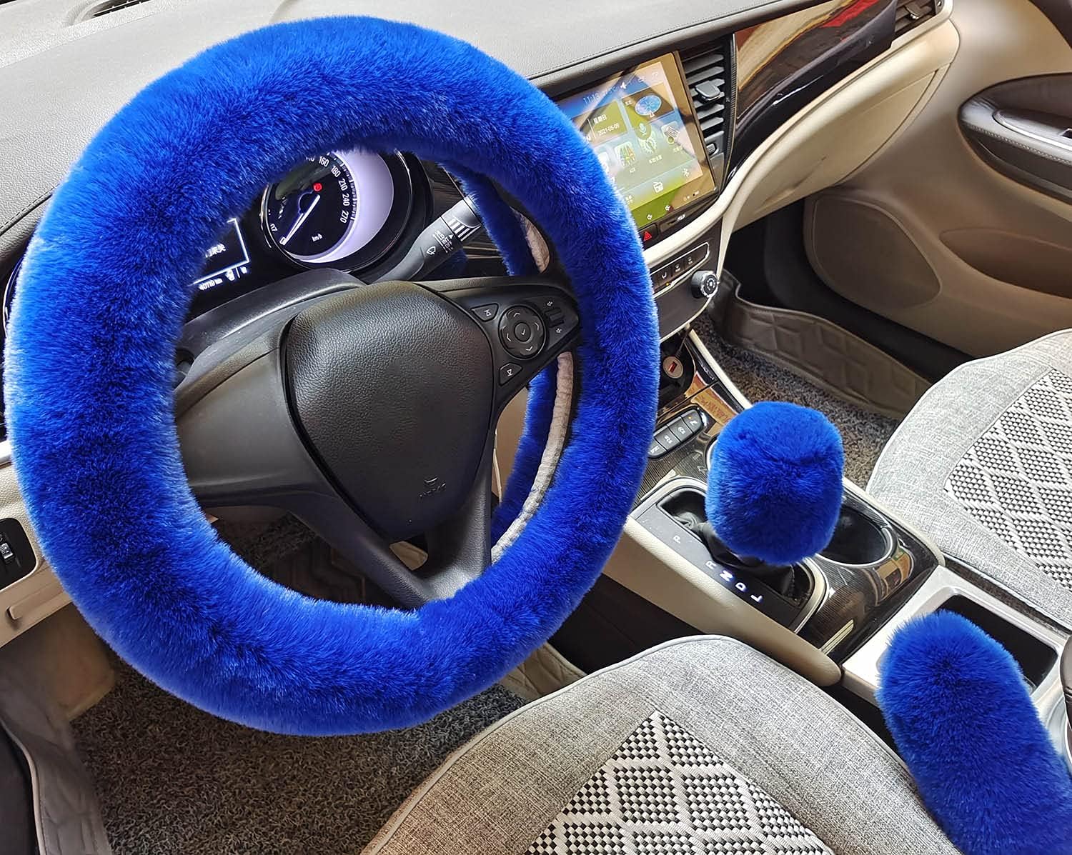 3pcs Set Winter Warm Fluffy Furry Fuzzy Plush Soft Fur car Steering Wheel Covers,Universal Thickening Faux Rabbit Fur Steering Covers car Interior Accessories (Blue)