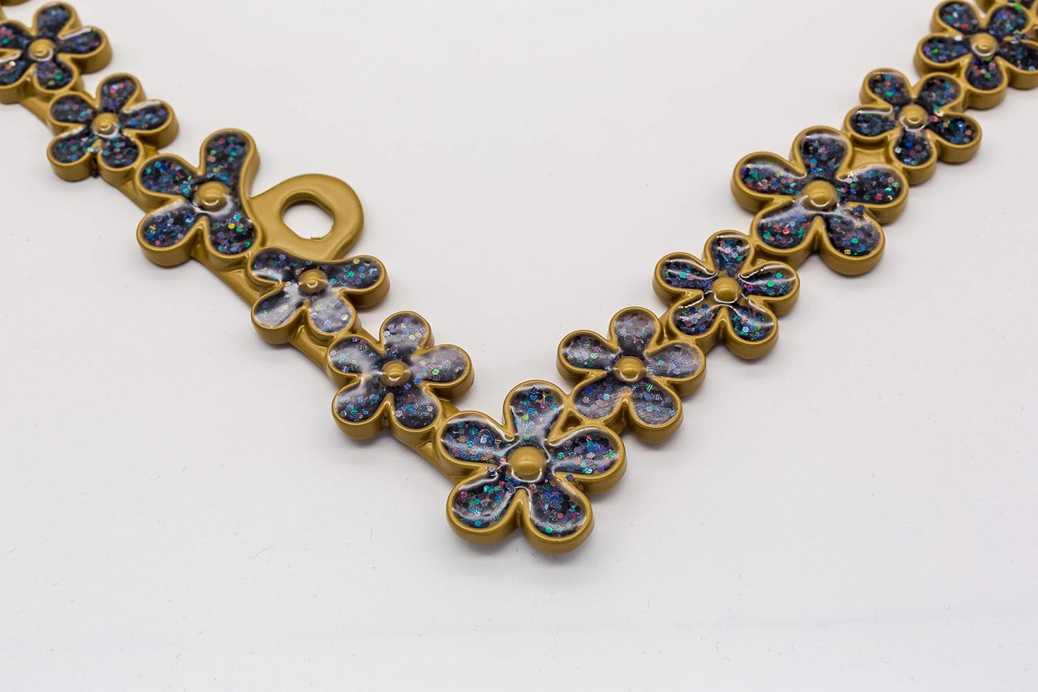 Creathome 3D Shining Daisy Wrenth License Plate Frame from Pure Zinc Alloy Metal Perfect Plate Holder,Matt Gold with Black Glitter - Image 8