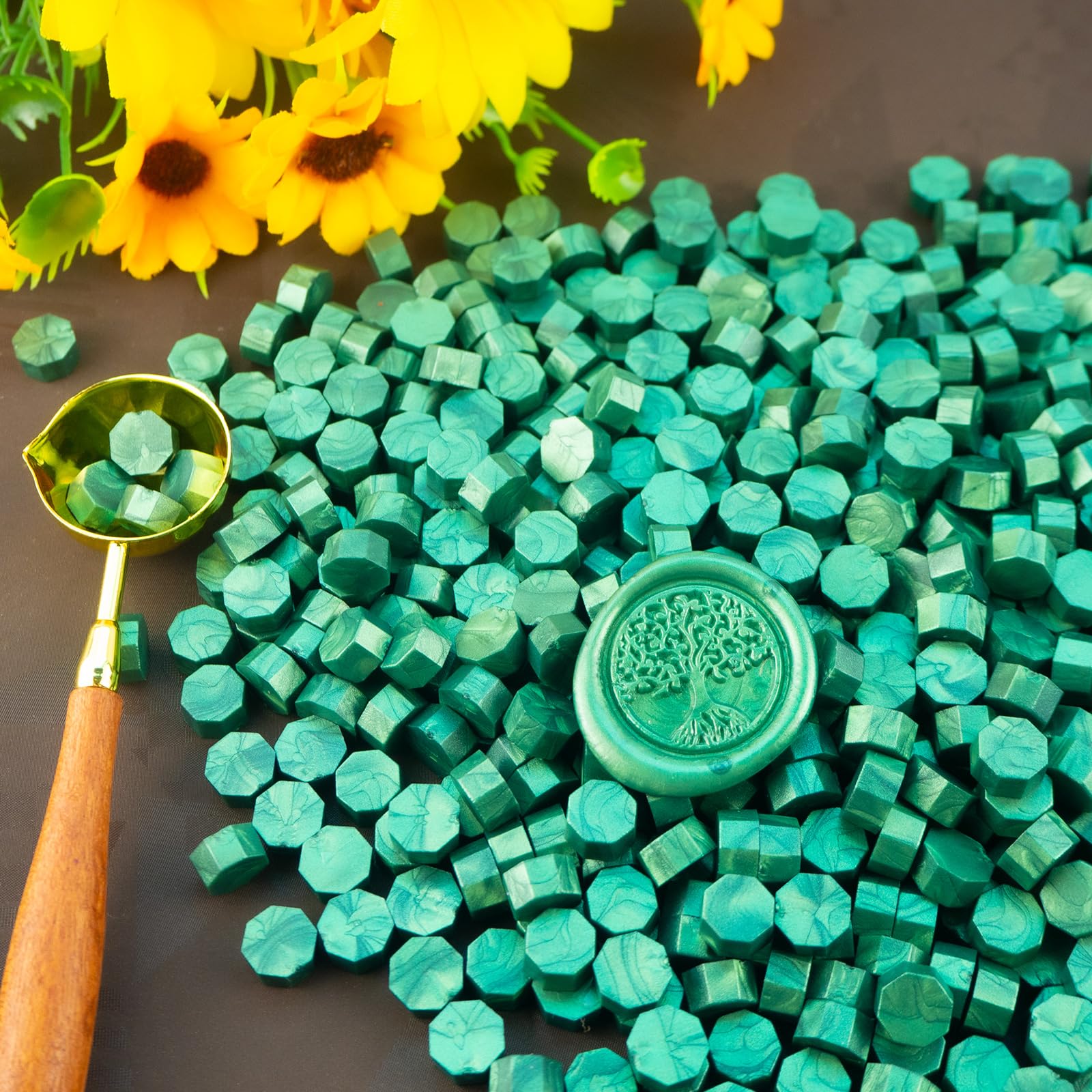 Kit de Perles de Cire à Cacheter Tomgenrine, 600 Perles Vert Pin avec Cuillère à Cire