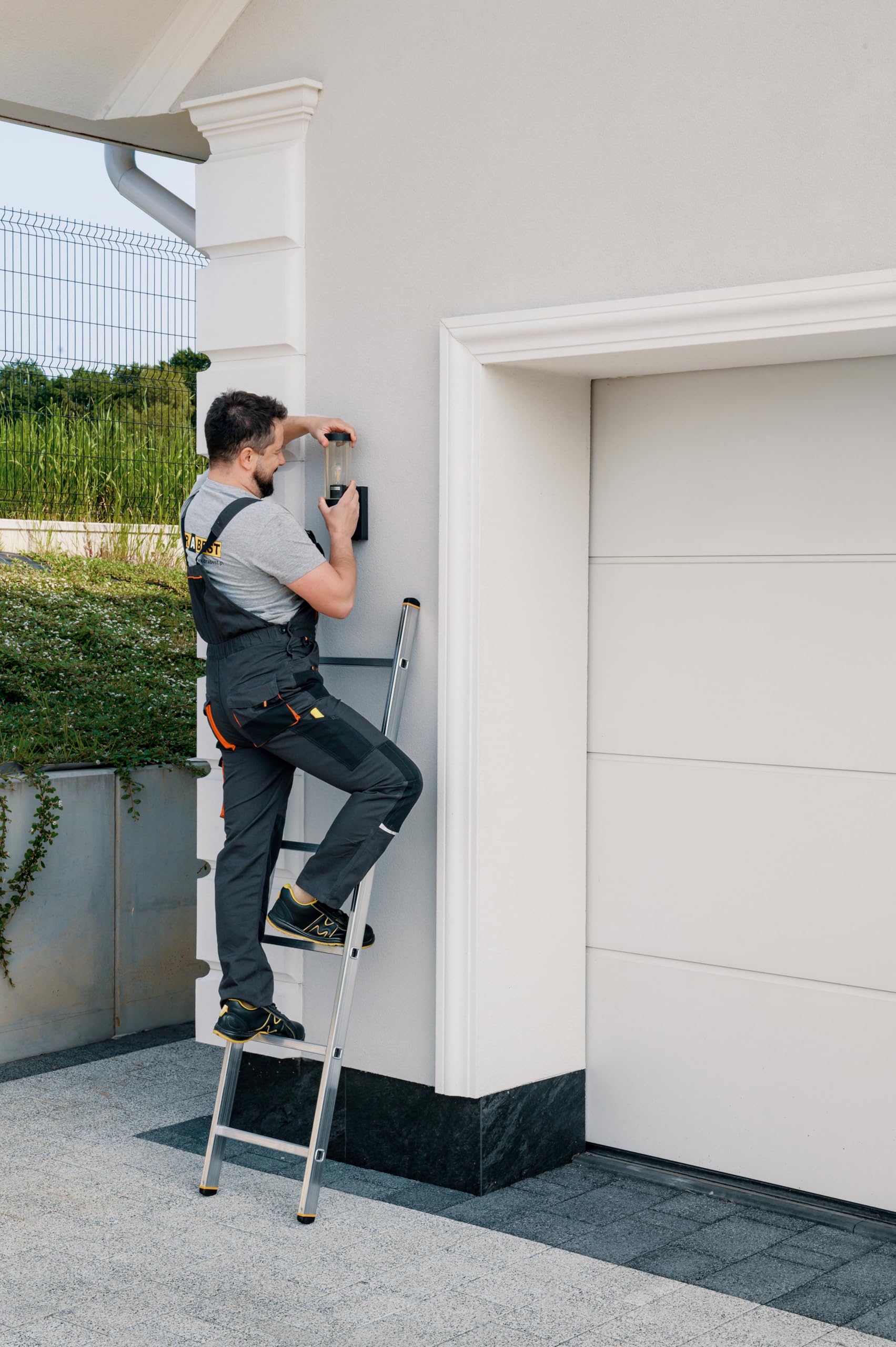 DRABEST PRO Serie Escalera de mano Escalera de aluminio de 6 peldaños con ganchos, capacidad de carga de 150 kg, patas antideslizantes, peso ligero, resistente a la corrosión, EN131