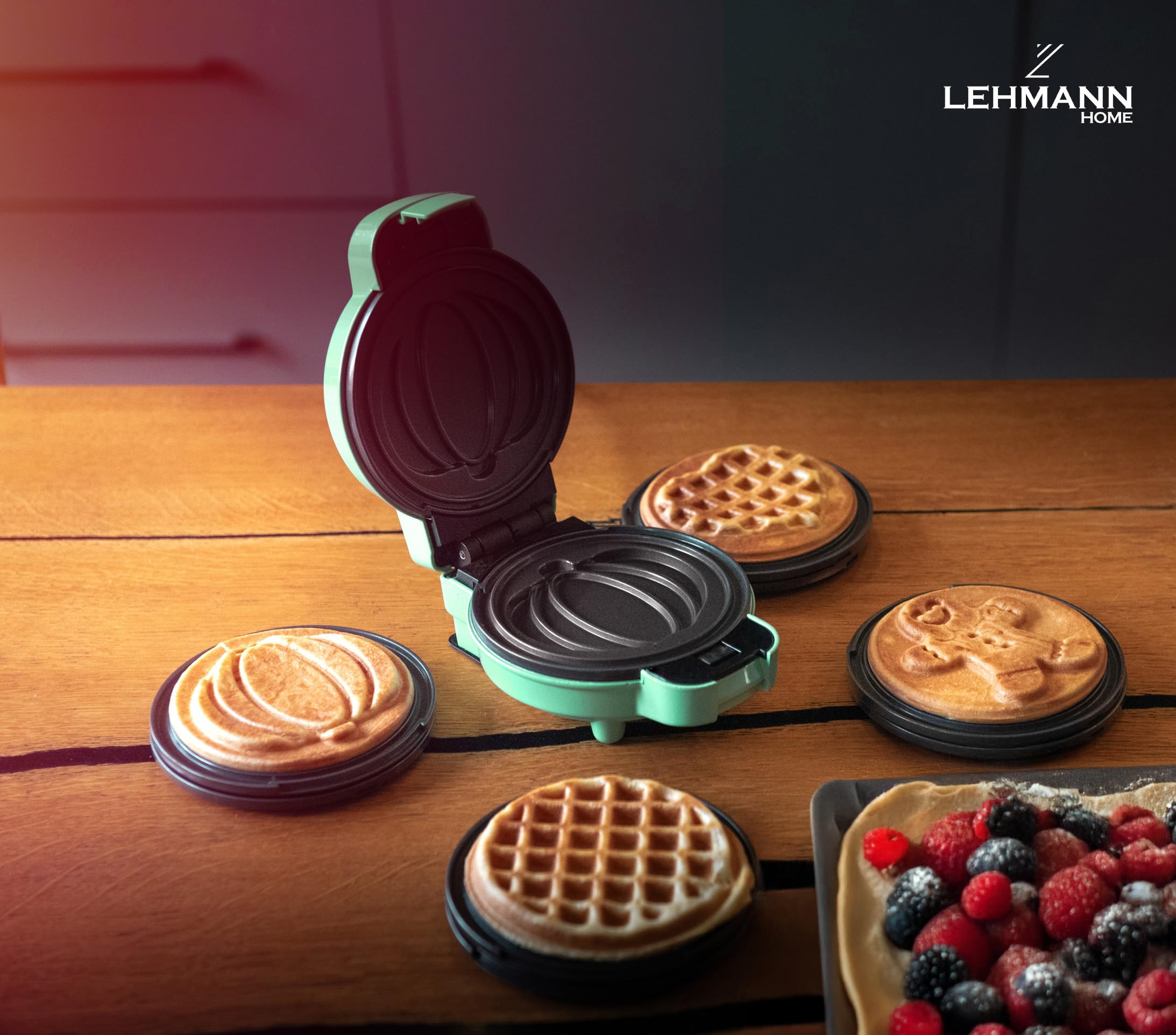 LEHMANN Mini Gofrera con Placas Intercambiables, Formas de gofre - Calabaza, Muñeco de Jengibre, Corazón y Clásica, Revestimiento Antiadherente, para fiestas infantiles, Verde Menta