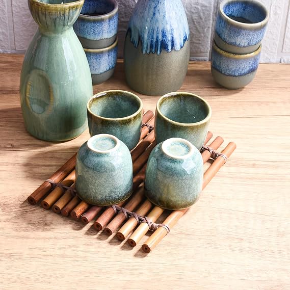 Japanese Sake Set 1 Ceramic Sake Pot and 4 Sake Cups, Pot 300 ML, Cups 50 ML(Green)