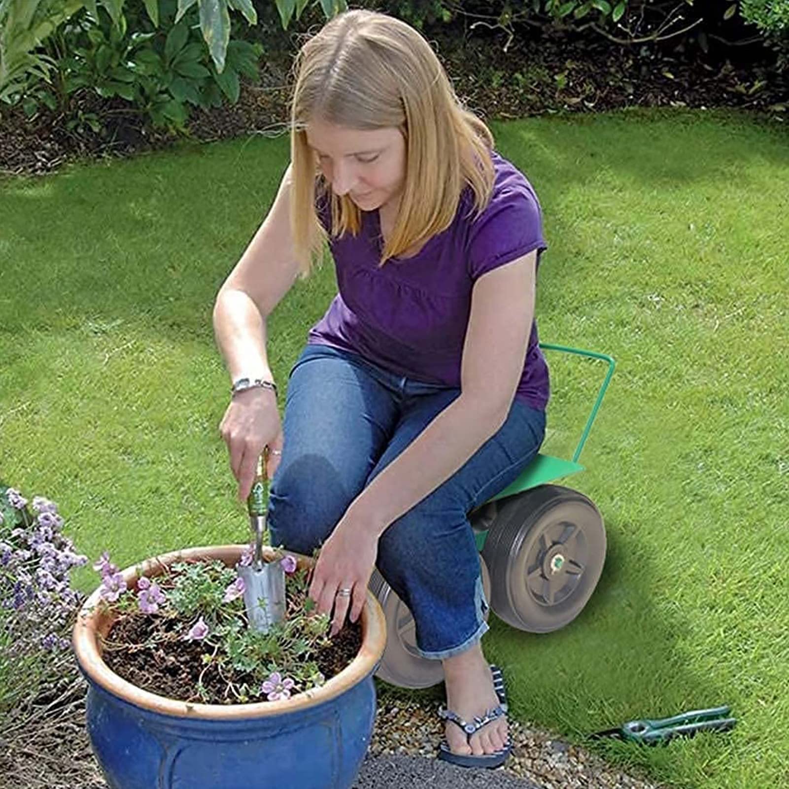 GardenScooter - Der Praktische Gartenhocker Mit Rollen & Korb | Perfekt Für Rasenpflege