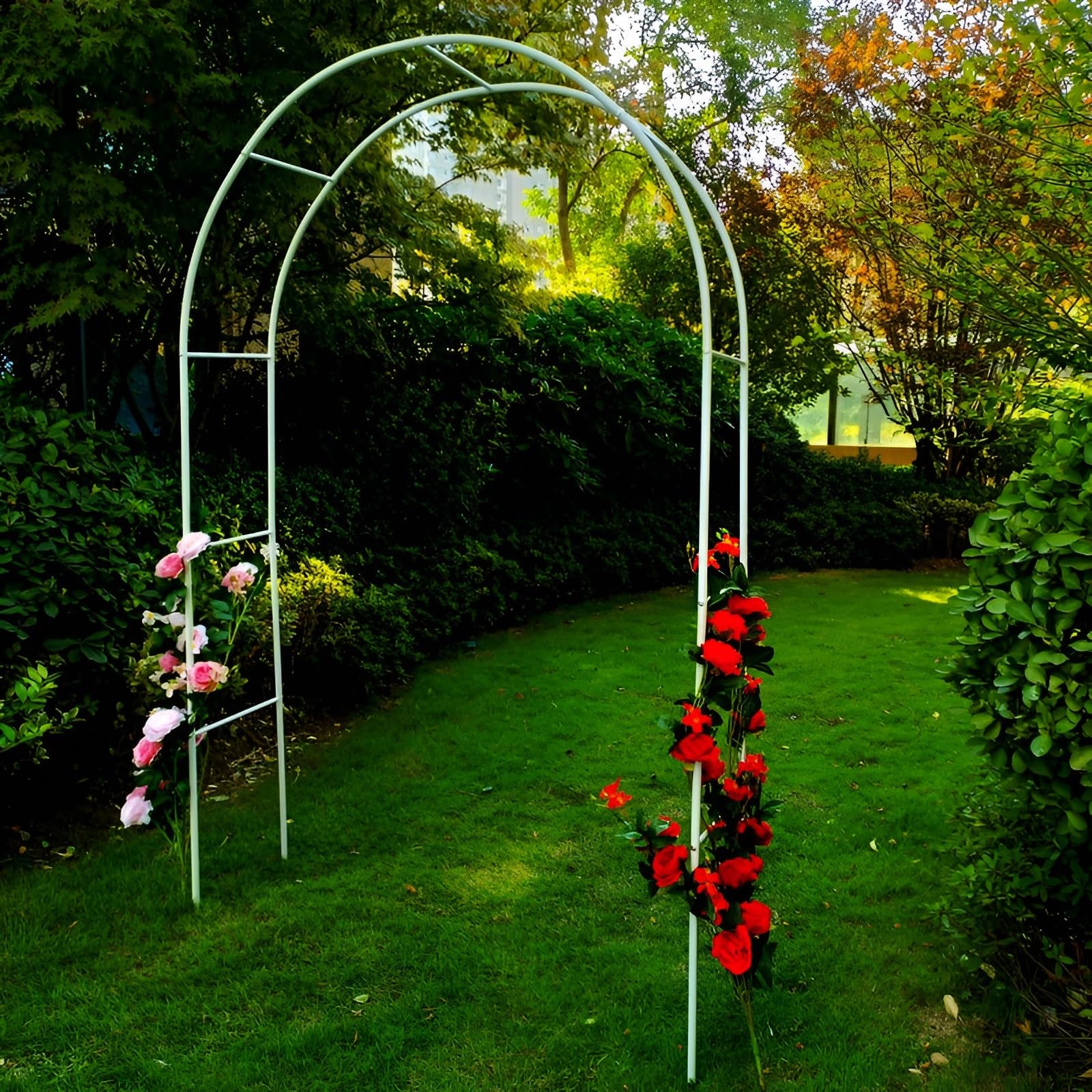 Arco de jardín de metal robusto de 240 x 220 cm en color blanco