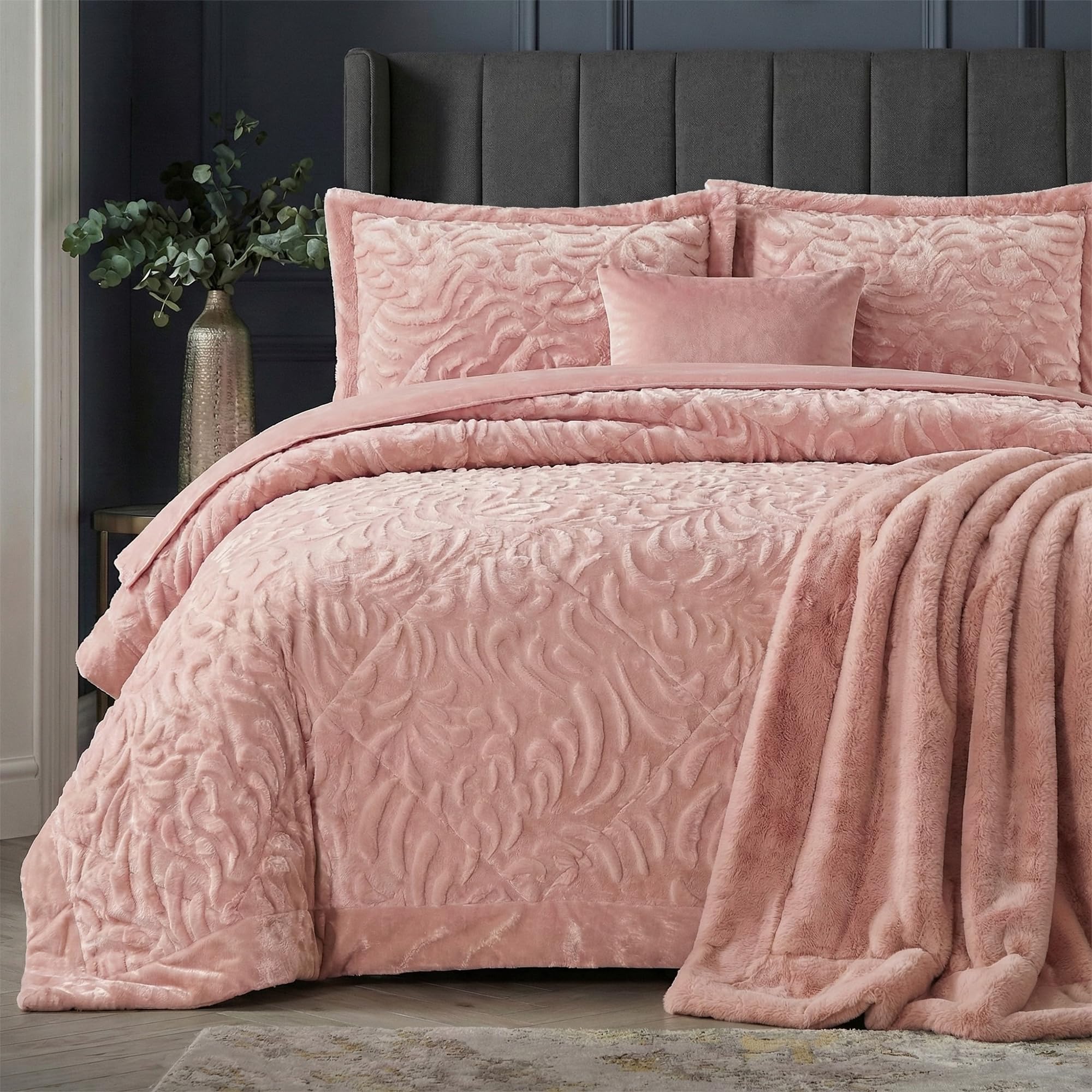 Rugs Inn Heavy Super Soft Fleece Quilted Bedspread 3pcs Large Bed Throw with Hypoallergenic Pillow Set - Large Super King Size Bed Throws and Bedspreads - Pink
