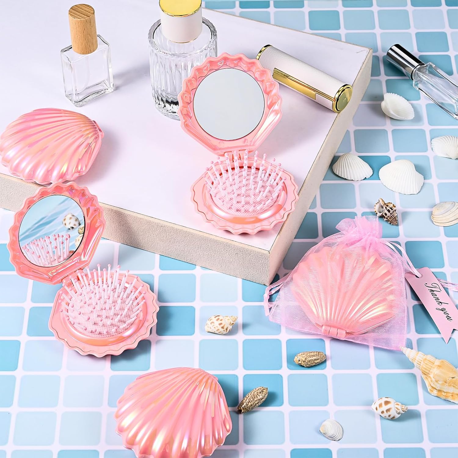 12 Set Shell Shape Pocket Makeup Mirror Mini Foldable Travel Hair Mirror With Thank You Tags Organza Bags Compact Hair Massage Comb for Purse Quinceanera Wedding Bridal Shower Gifts Party Supplie
