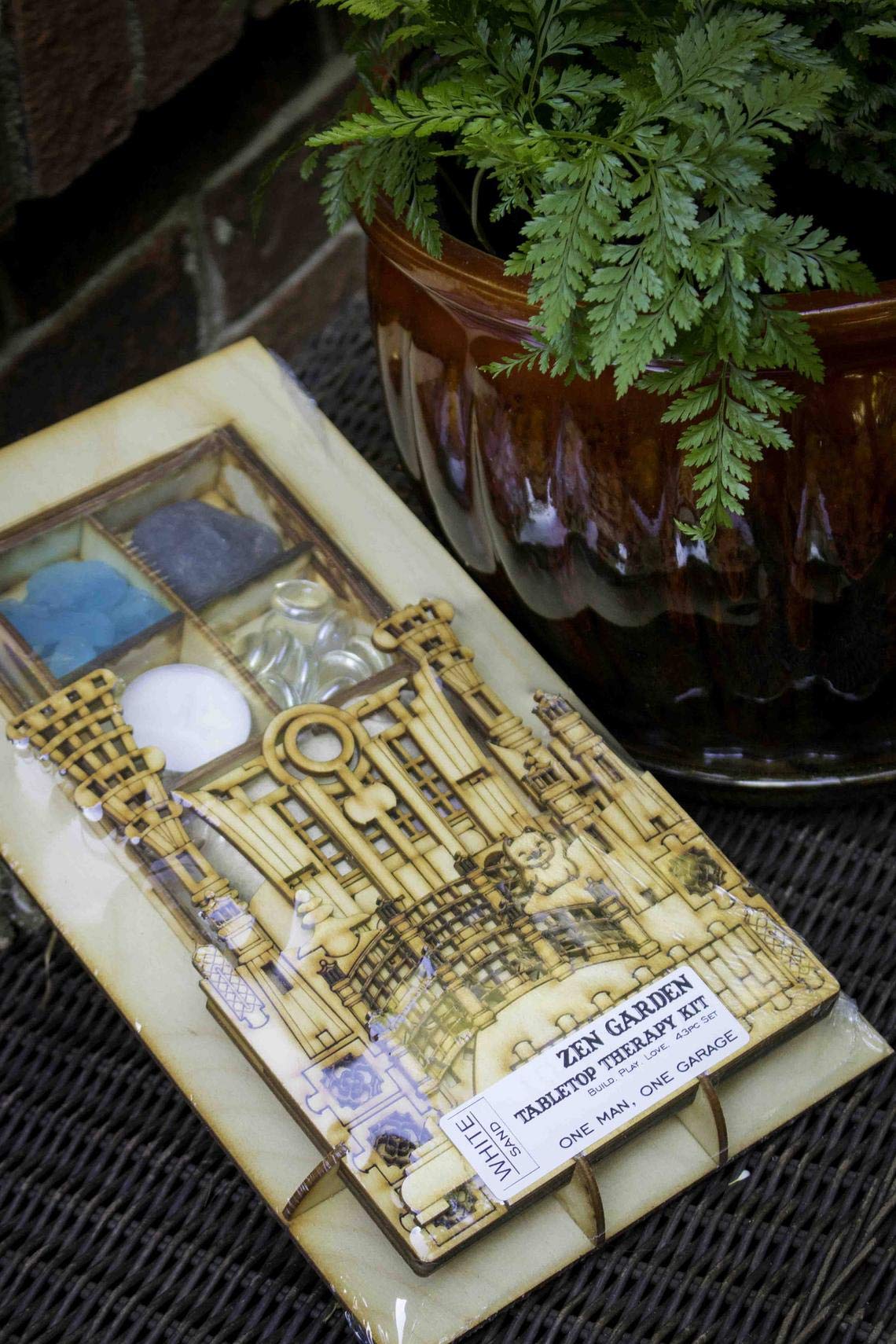 Novelstuffs Zen Garden - Japanese Meditation Sandbox Kit Playset of 6 Pieces, Shinto Gate, Rake, Bridge, Lantern, and Lucky Kitty