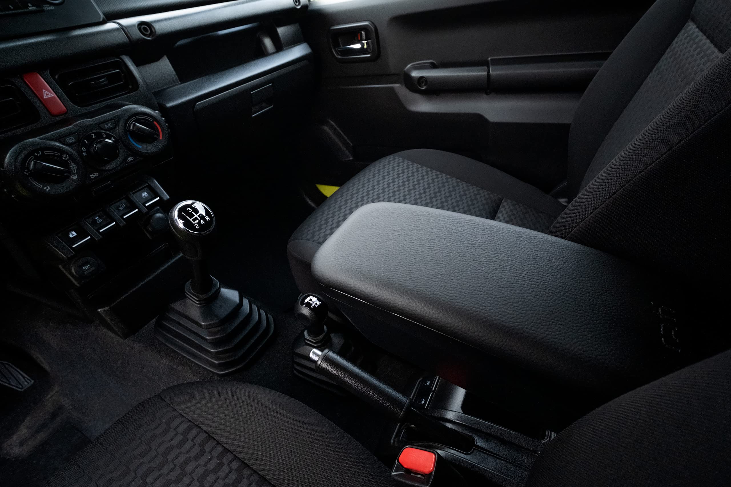 Rati Armster 3 Armlehne kompatibel für FIAT 500 2016-2024 [schwarz,vegan Leder] nachrüstbare Mittelarmlehne mit Staufach (nicht zum 500e)