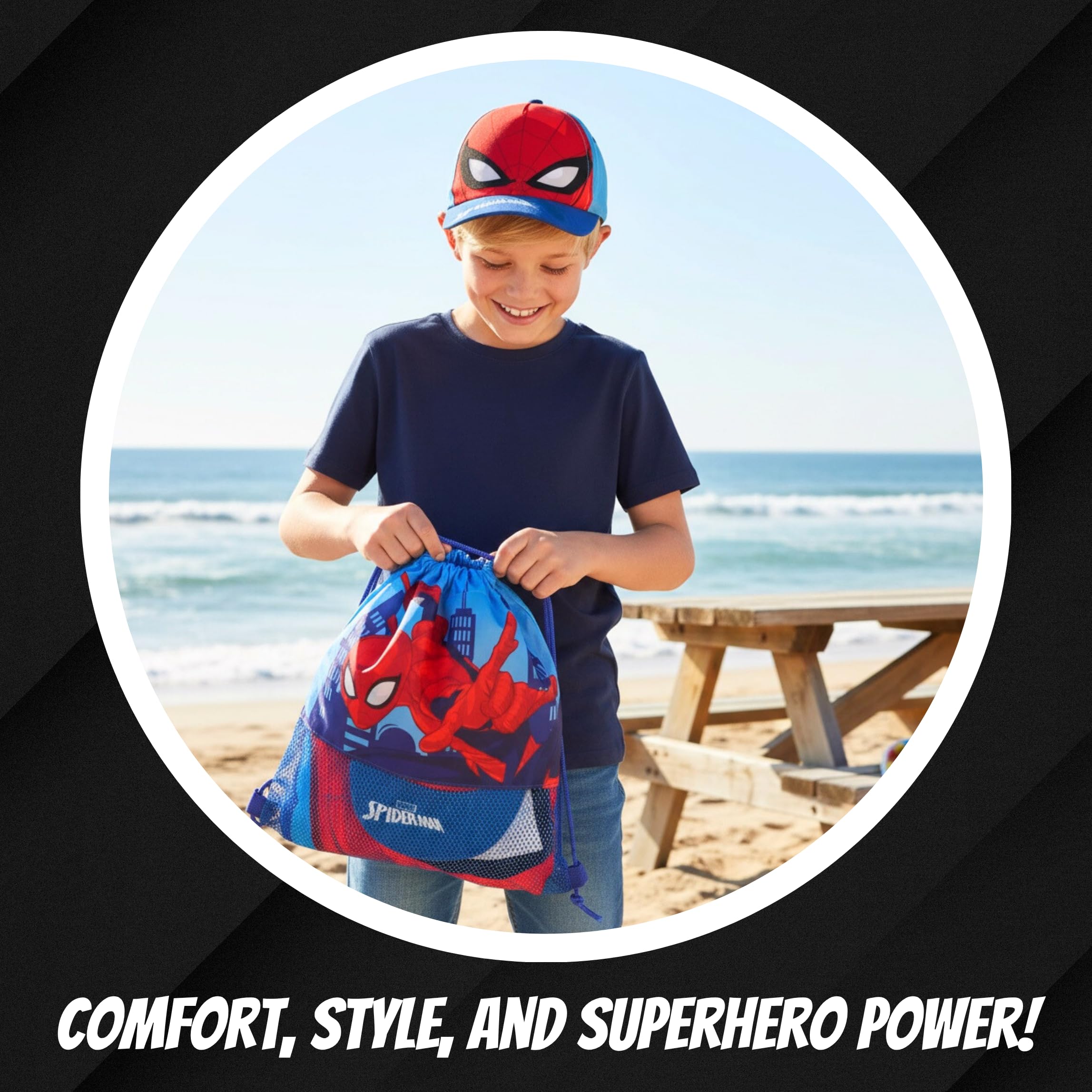 Marvel Spider-Man Set Composto da Cappellino da Baseball, Asciugamano e Zainetto con Coulisse, 3 Pezzi per Bambino, Regalo Estivo per Spiaggia, Piscina e Gite