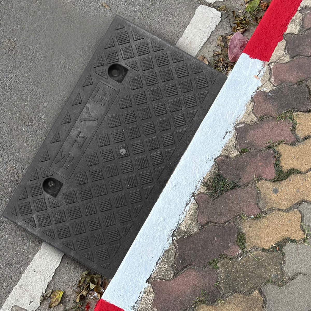 Luxshiny Rampa per Auto Portatile in Gomma Resistente Antiscivolo per Rampe di Carico Camion e Vialetti Design Triangolare Ispessito