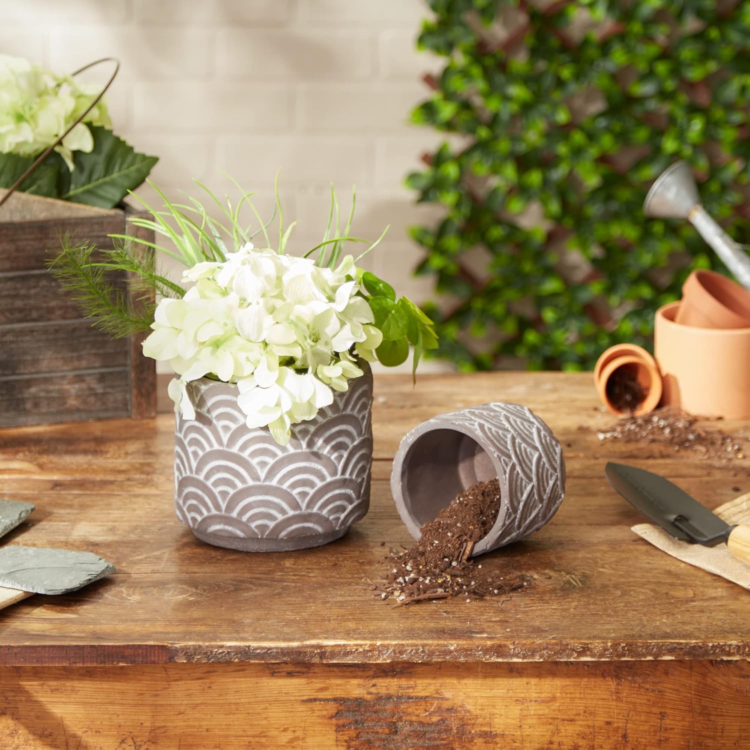 DII Planter Pot Collection Distressed/Weathered Indoor & Outdoor Cement, for Plants or Flowers, Small 4.5x4/Large 6.25x5.5, Black Scallop, 2 Piece