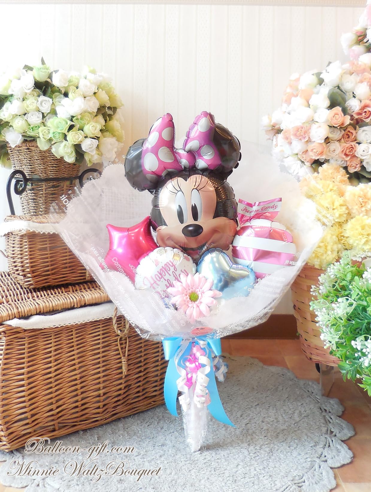 Amazon | とってもかわいいミニーちゃんがメインのの花束ブーケ