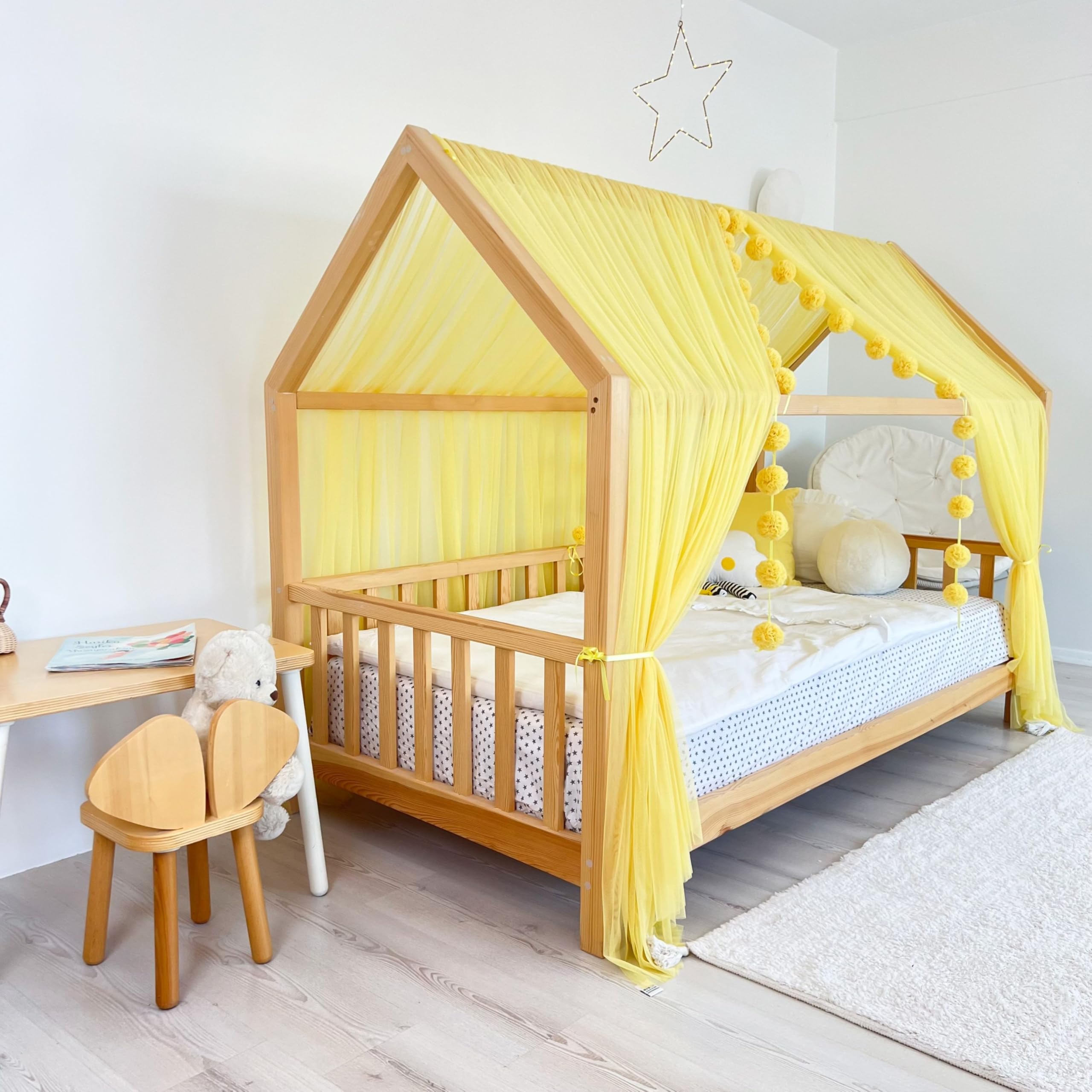 Tenda a baldacchino per letto della cameretta dei bambini, decorazione per pavimento e letto, tenda da gioco in morbido tulle per bambini (giallo, 420 cm, set da 4)