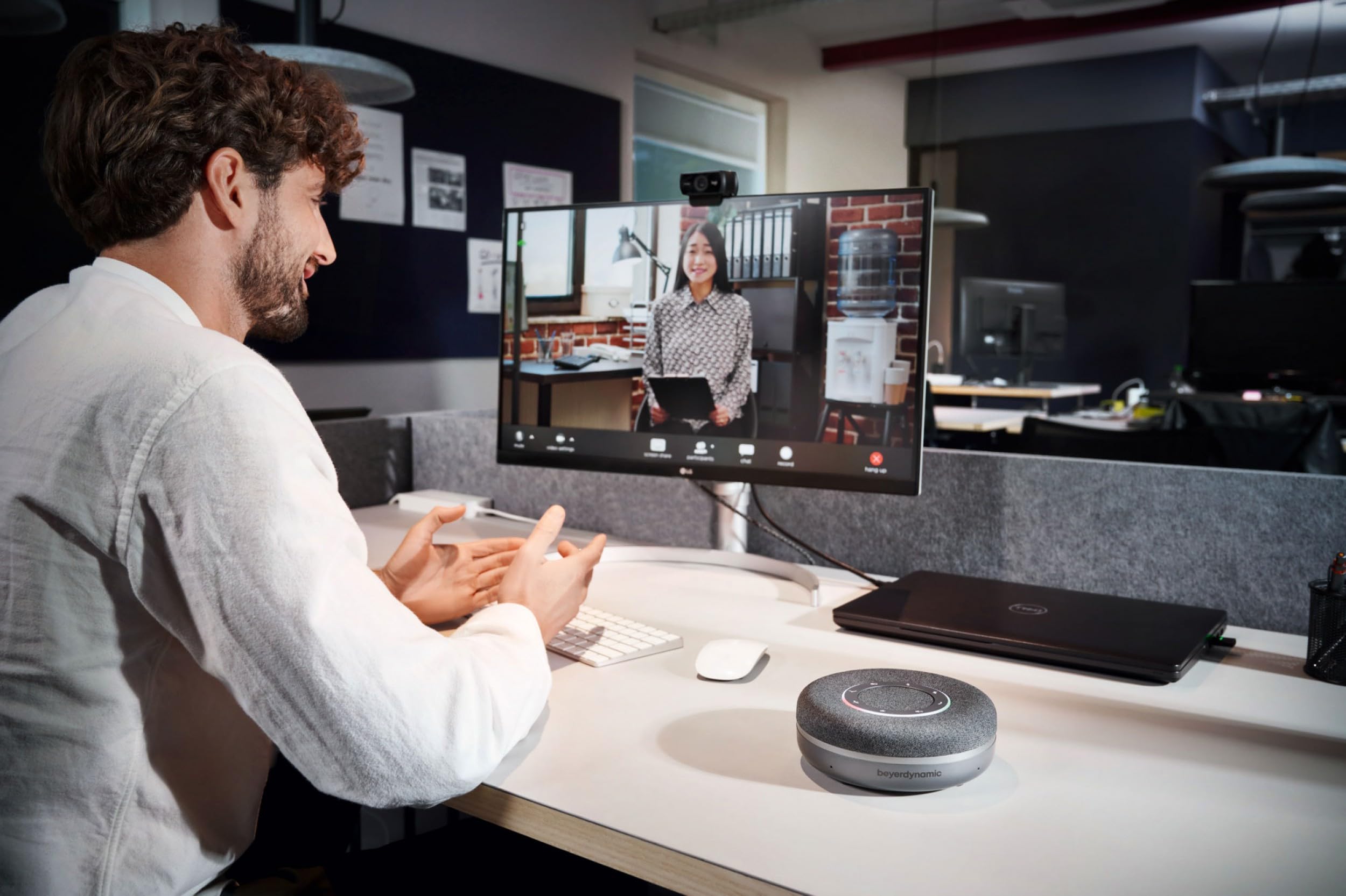 beyerdynamic Space MAX Freisprechlösung für Besprechungen und Büro, Plug-and-Play Lösung für hybrides Arbeiten, exzellenter Klang für die Wiedergabe von Sprache, Medien und Musik
