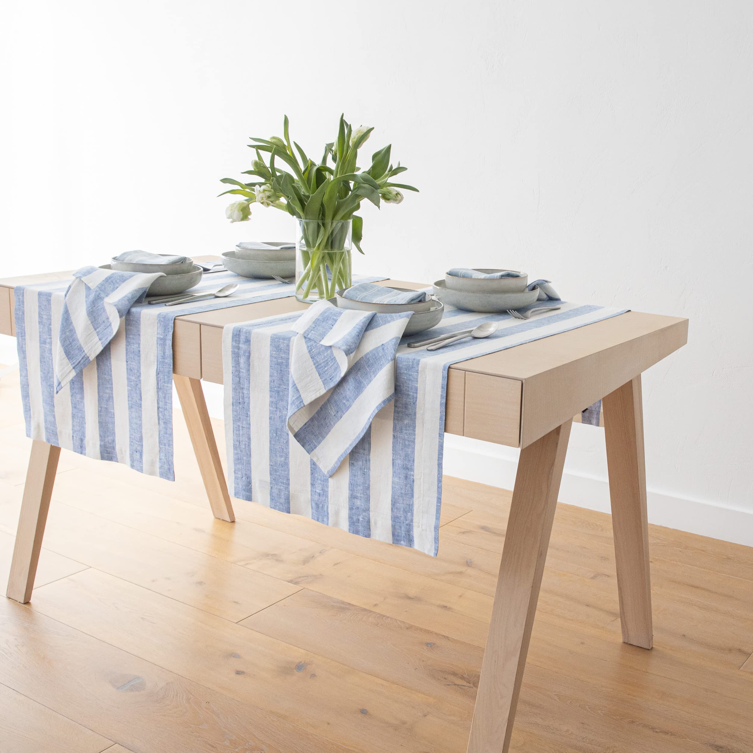 LinenMe 1-Pezzo 50 x 131 cm Runner da Tavolo Philippe in Lino, Blu