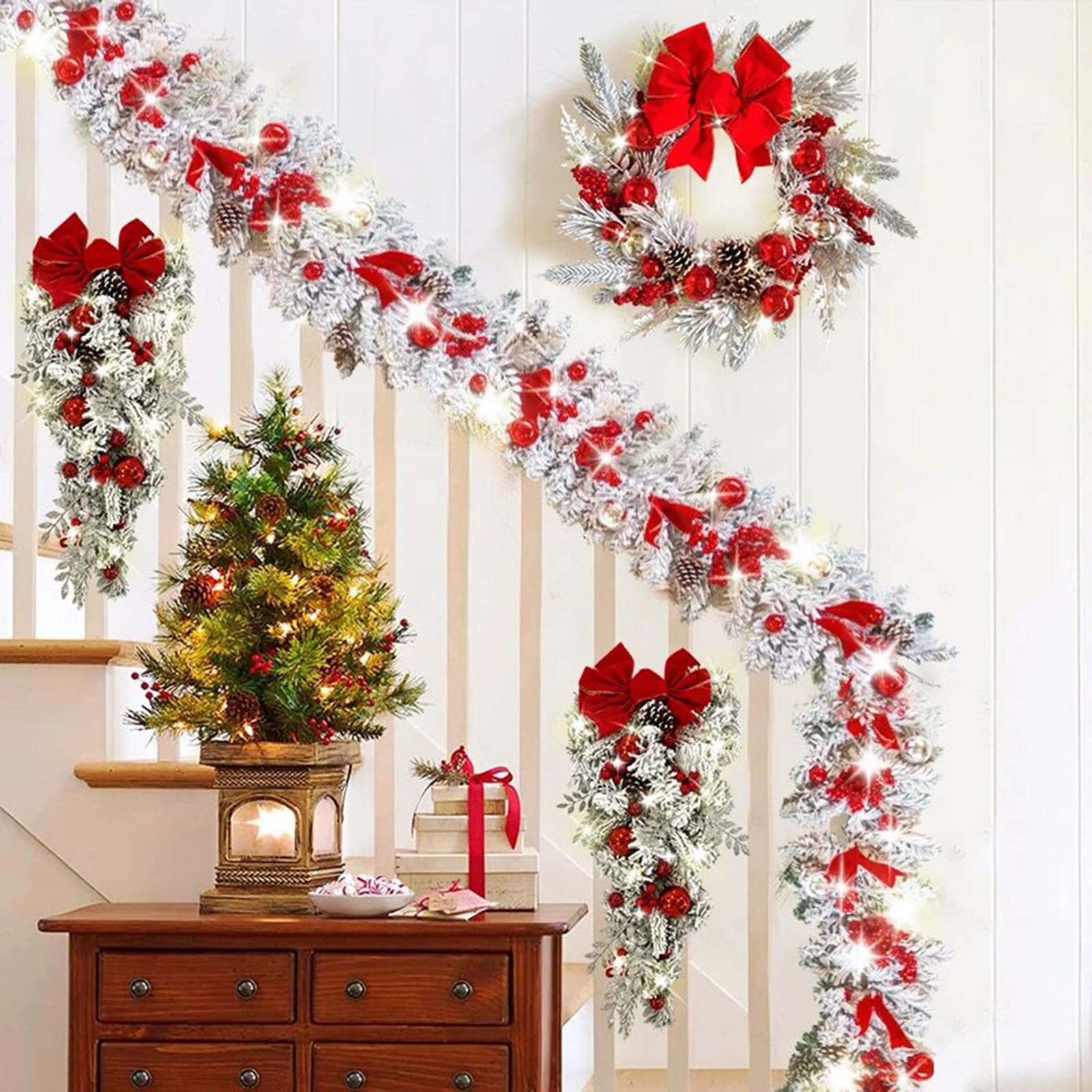 Künstlicher hängender Weihnachtskranz, Weihnachtskugel Girlande für die Haustür mit Schleifenkranz Rattan Set für Zuhause Treppen Innen und Außendekoration(45cm Wreath)