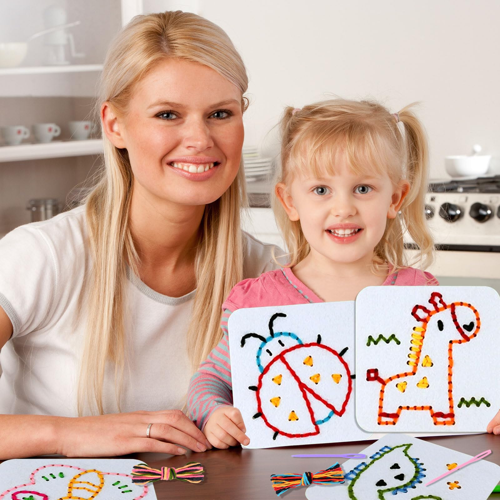 Jouets à Lacer pour Enfants 2-7 ans, Jeux de Couture Sensoriels, Motricité Fine, Cadeaux