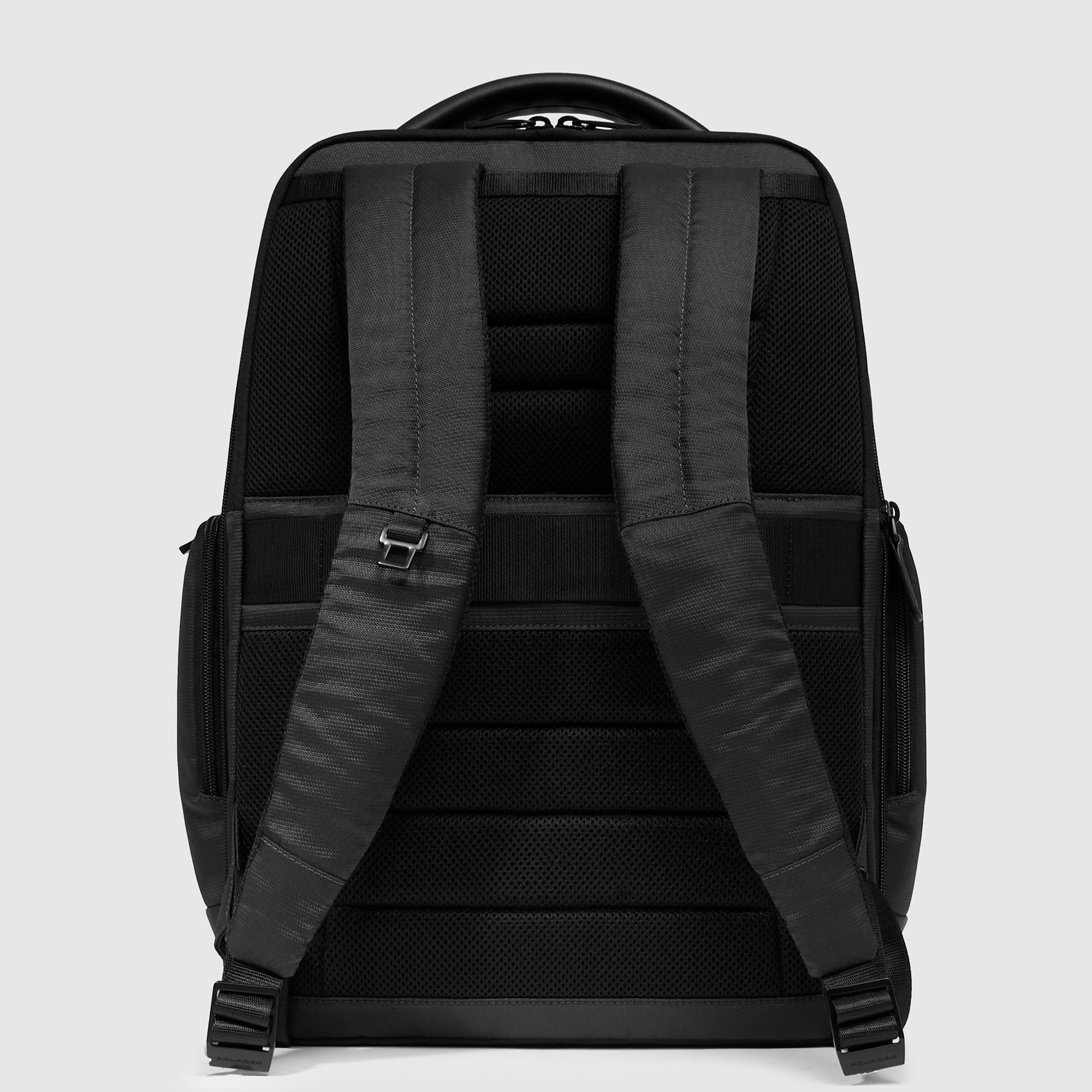 PIQUADRO - Zaino Porta PC 17" in Pelle e Tessuto Tecnico - Uomo - Nero | Aggancio per Trolley, Spallacci imbottiti, Ampio, Vani organizzati, Business, Viaggio, Uso Quotidiano