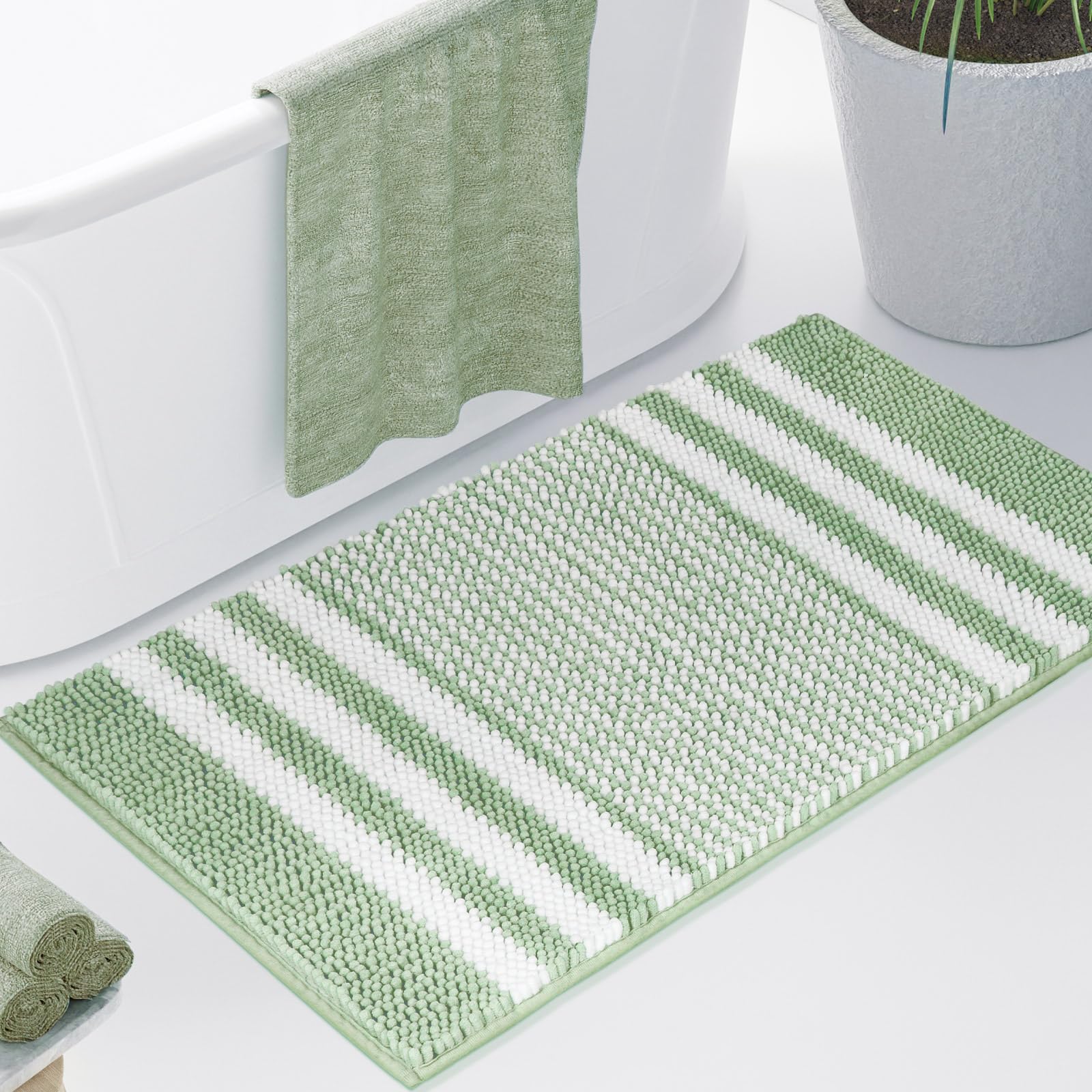 Biscpro Bath Mat 50 x 80 cm, Extra Soft Absorbent rugs，Non-Slip Washable Rugs for Shower Floor, Bathmat Bathroom Accessories Decor - Green