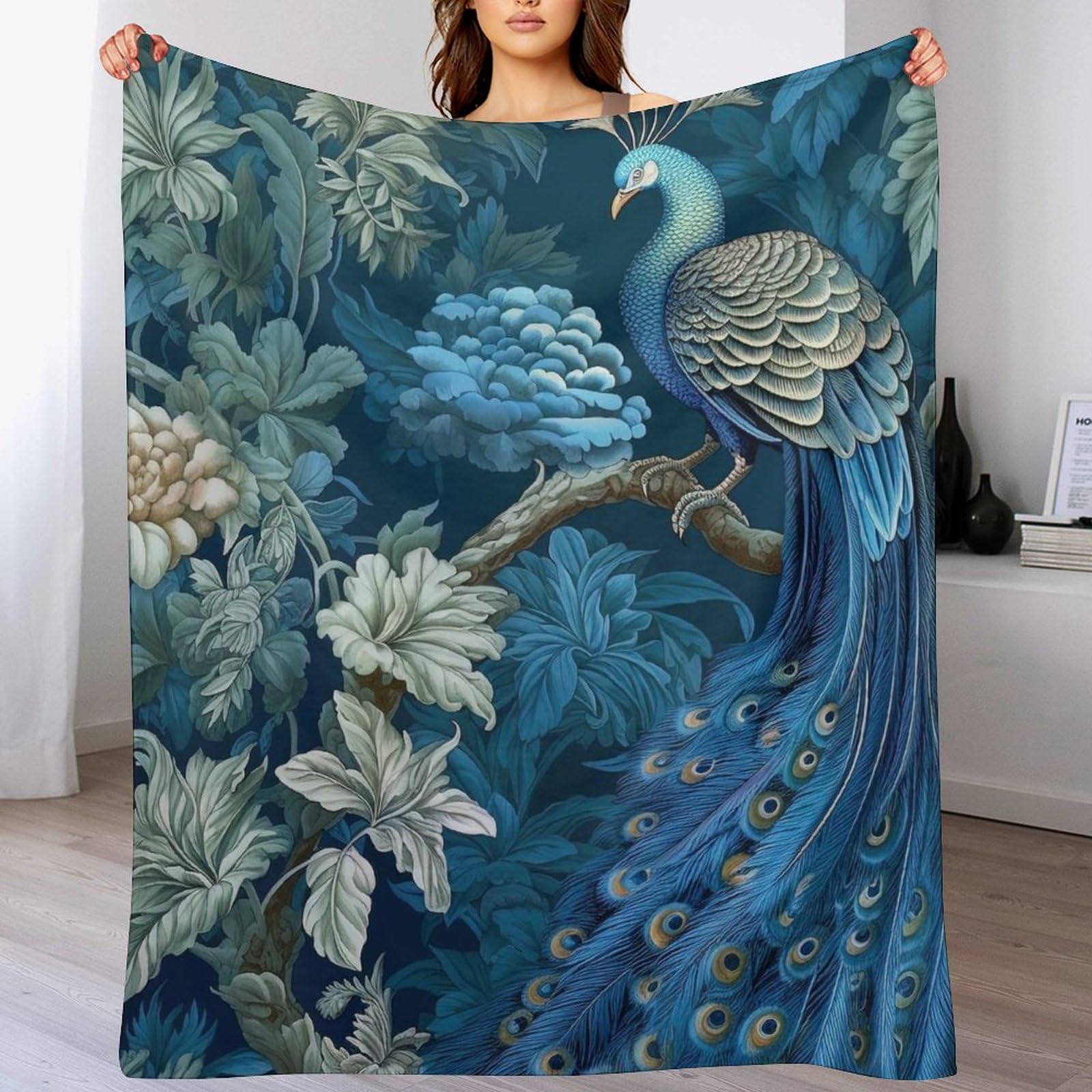 MangGou Chinoiserie Chic Warm Flannel Blankets Indigo Blue Chinoiserie Peacock Throw Blankets Antique Blue Flower and Animal Bird Sofa Bed Throw