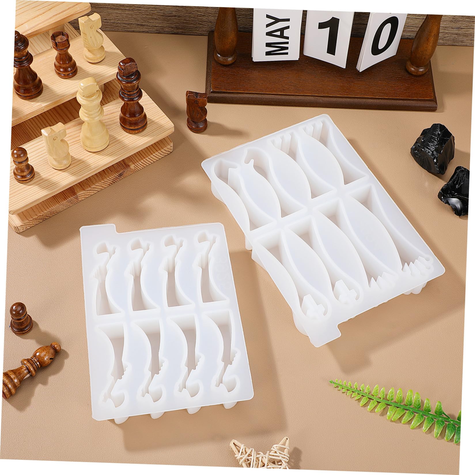 FRCOLOR Molde de Silicona Fácil Desmoldeo para Piezas de Ajedrez 3d 2 Piezas Reutilizable y Flexible para Resina Epoxi Adecuado para Manualidades DIY Infantiles