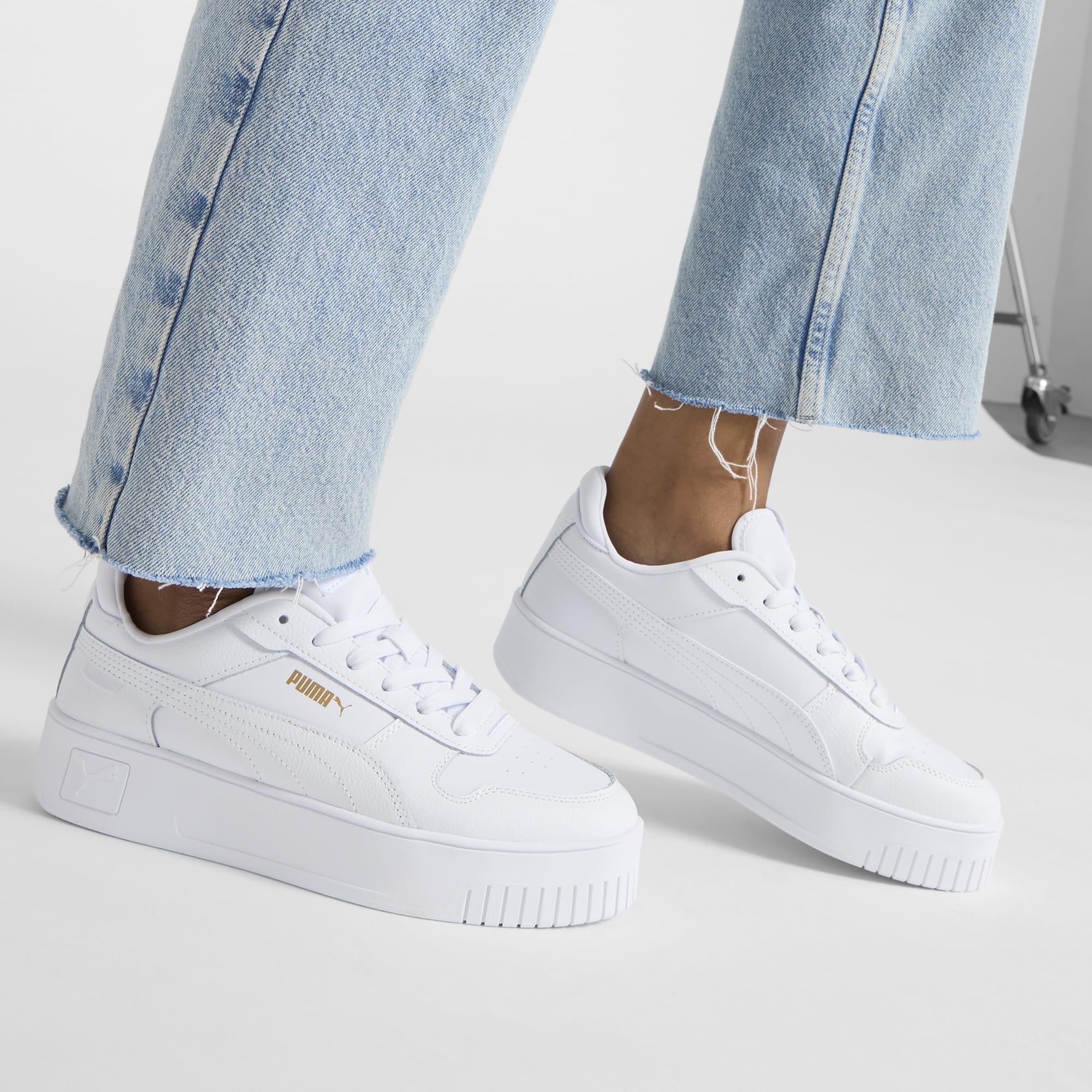 PUMA Damen Carina Street Sneaker, White White Gold, 37.5 EU