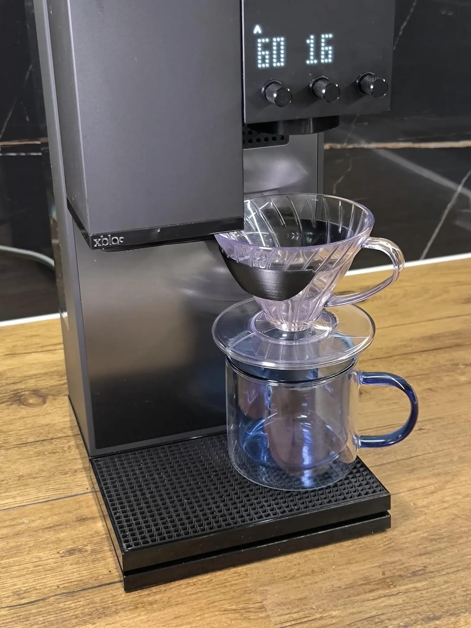 NextBloom Dripper Holder compatible with V60 dripper and xBloom Studio, Coffee Pour Over Adapter, PETG Material, Black