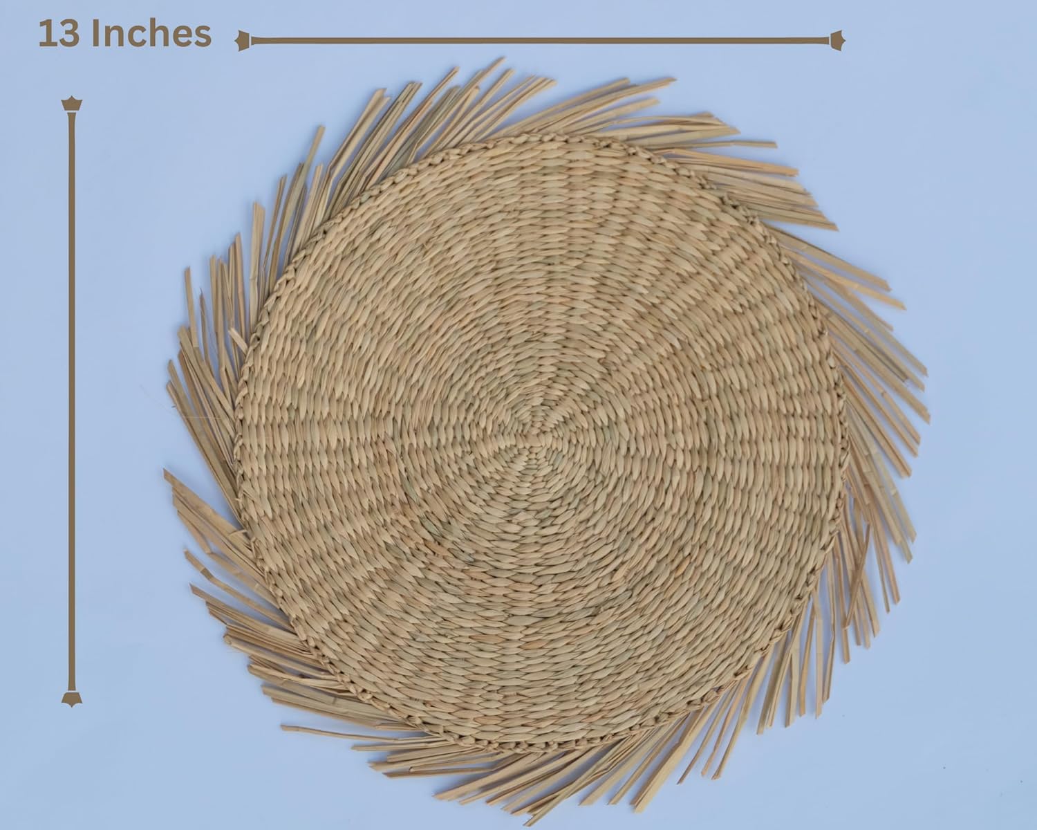 Set of 6 Oversized Round Seagrass Placemat, 13 Inches Outer Round, No-Slip Natural Heat Resistant Mats for TableWoven Table Mats, Round Stylish Decorative Placement for Dining Table